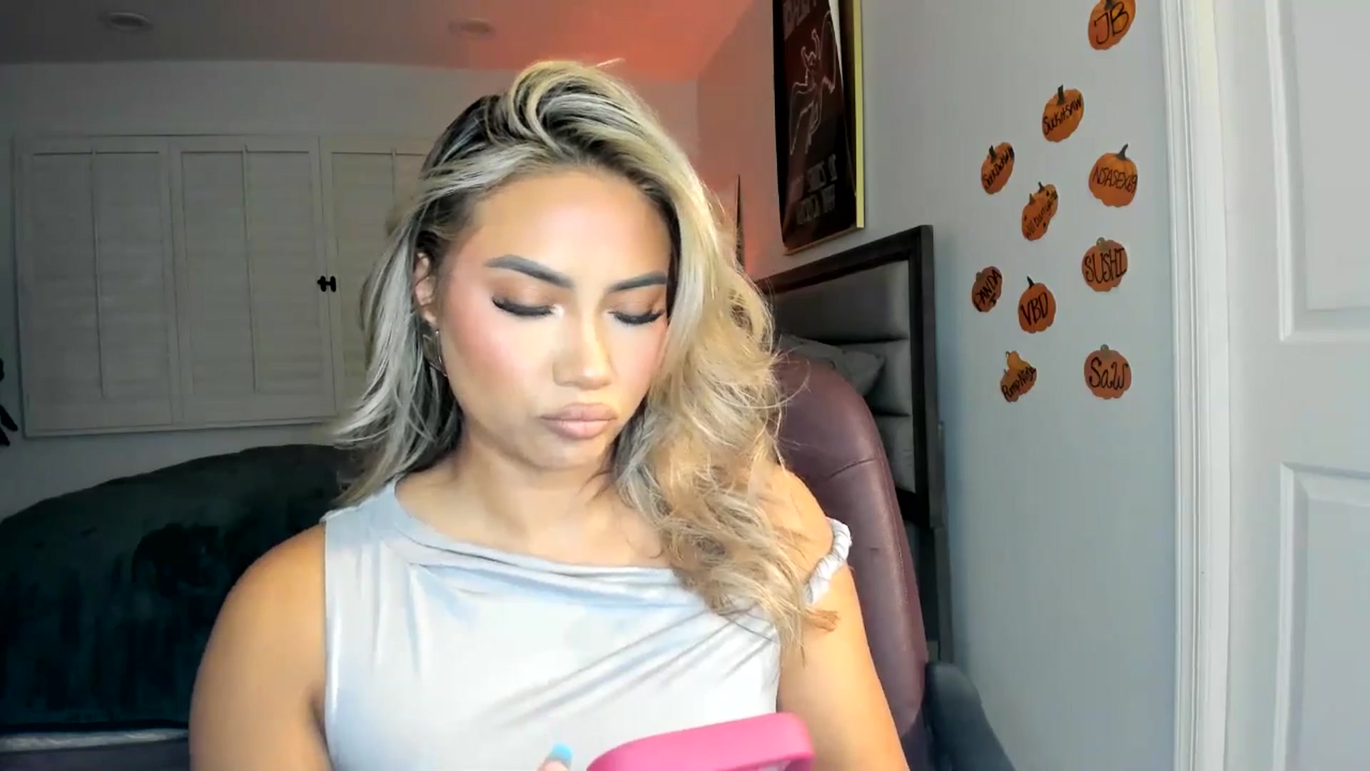 Gallery image thumbnail from ExoticLilyXO's myfreecams stream on, 11/26/2024, 24:36 image 9 of 20