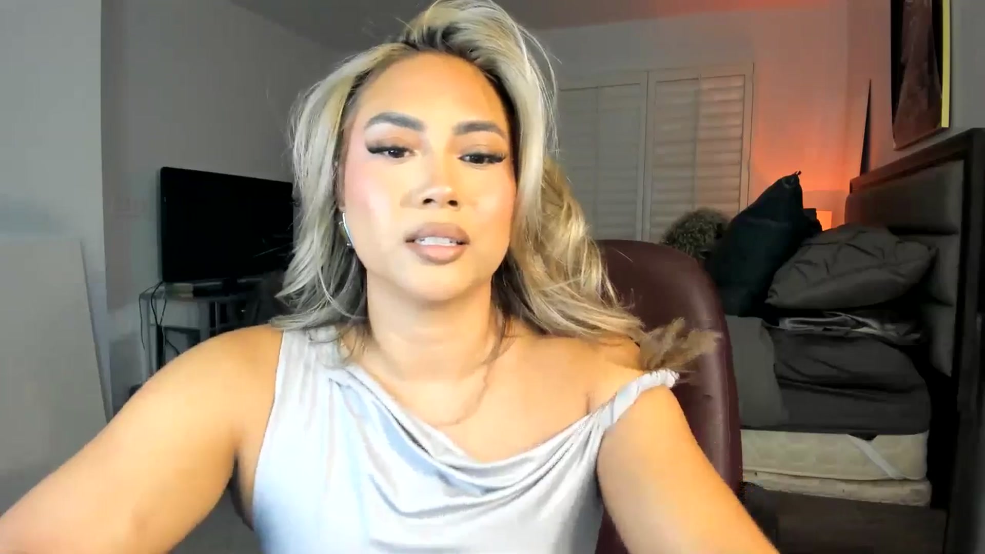 Gallery image thumbnail from ExoticLilyXO's myfreecams stream on, 11/26/2024, 24:36 image 3 of 20