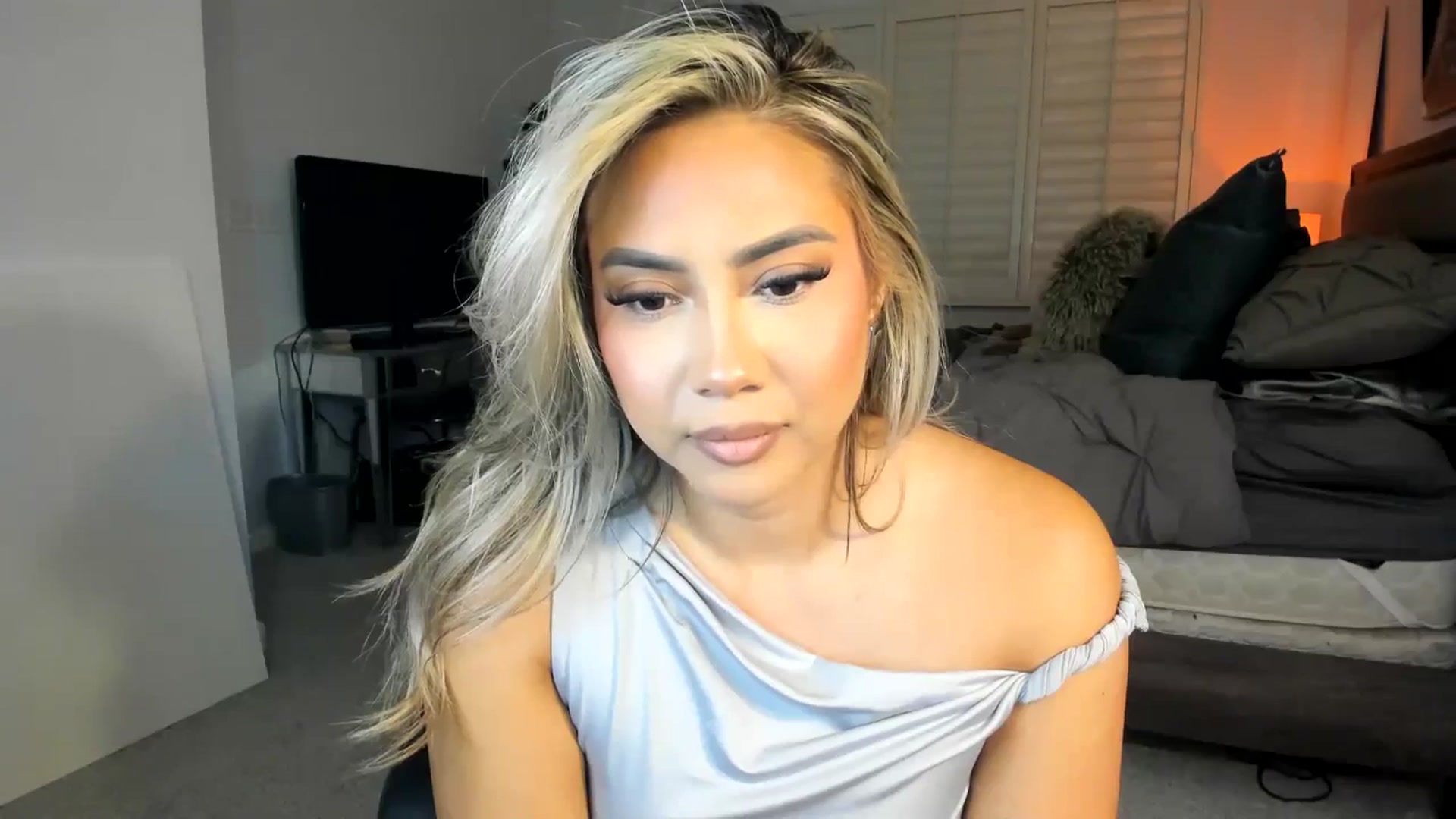 Gallery image thumbnail from ExoticLilyXO's myfreecams stream on, 11/26/2024, 02:09 image 20 of 20