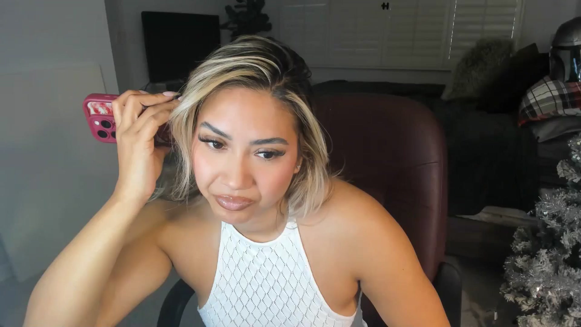 Gallery image thumbnail from ExoticLilyXO's myfreecams stream on, 12/31/2024, 23:48 image 3 of 20