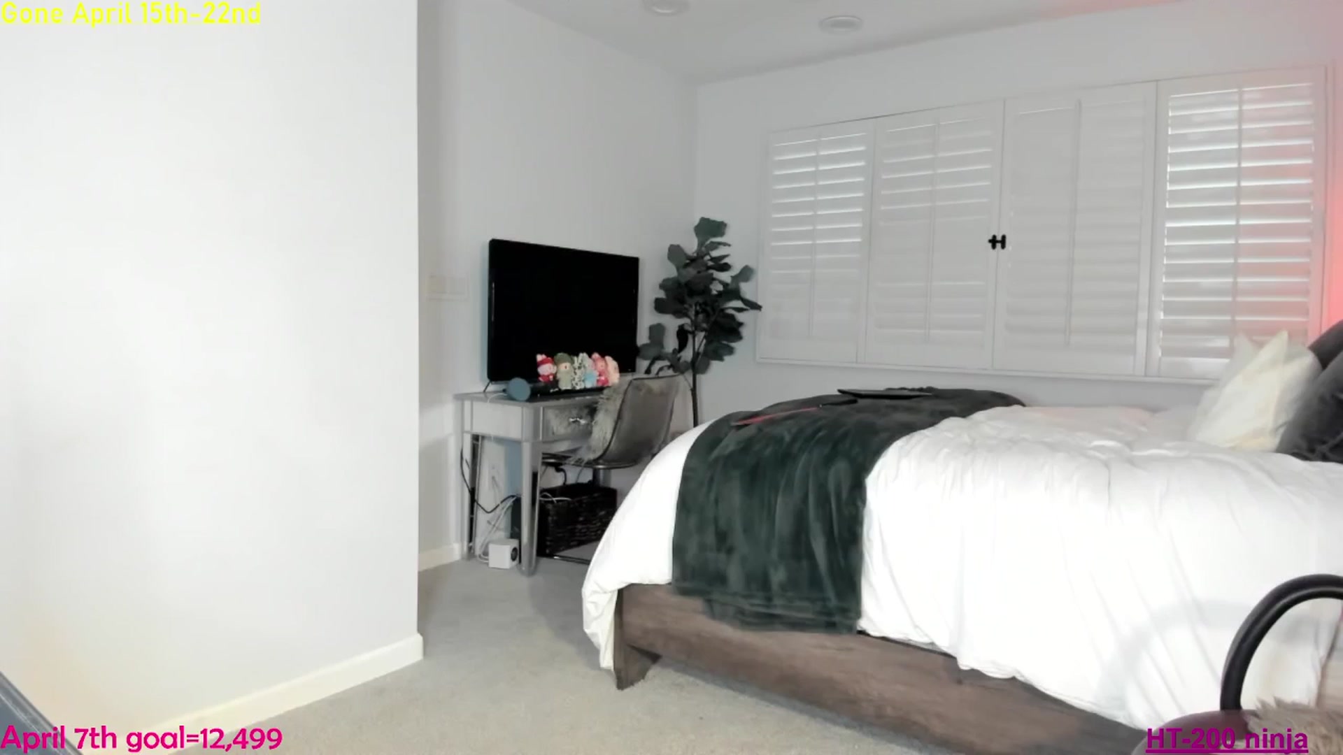 Gallery image thumbnail from ExoticLilyXO's myfreecams stream on, 04/07/2026, 24:49 image 10 of 20