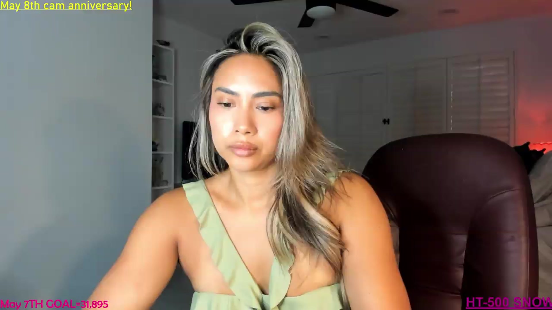 Gallery image thumbnail from ExoticLilyXO's myfreecams stream on, 05/05/2026, 01:43 image 11 of 20