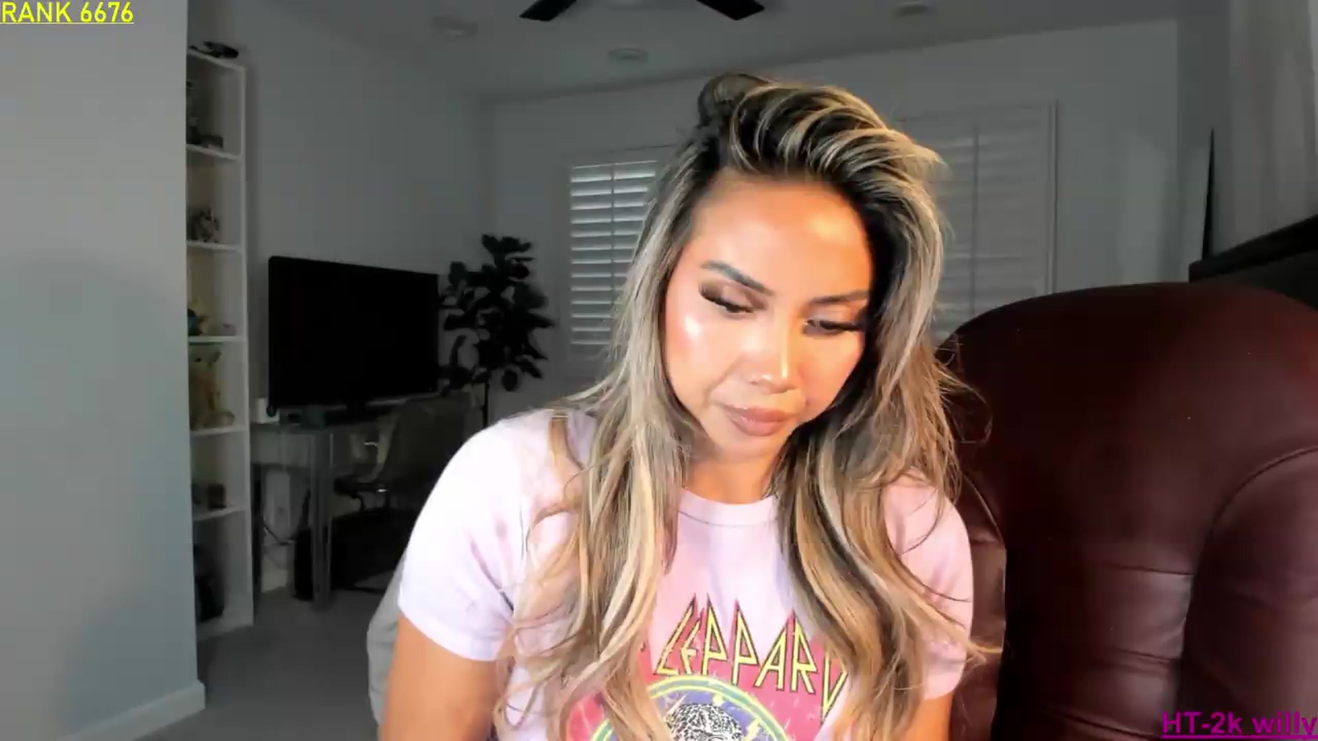 Gallery image thumbnail from ExoticLilyXO's myfreecams stream on, 06/16/2026, 01:01 image 13 of 20