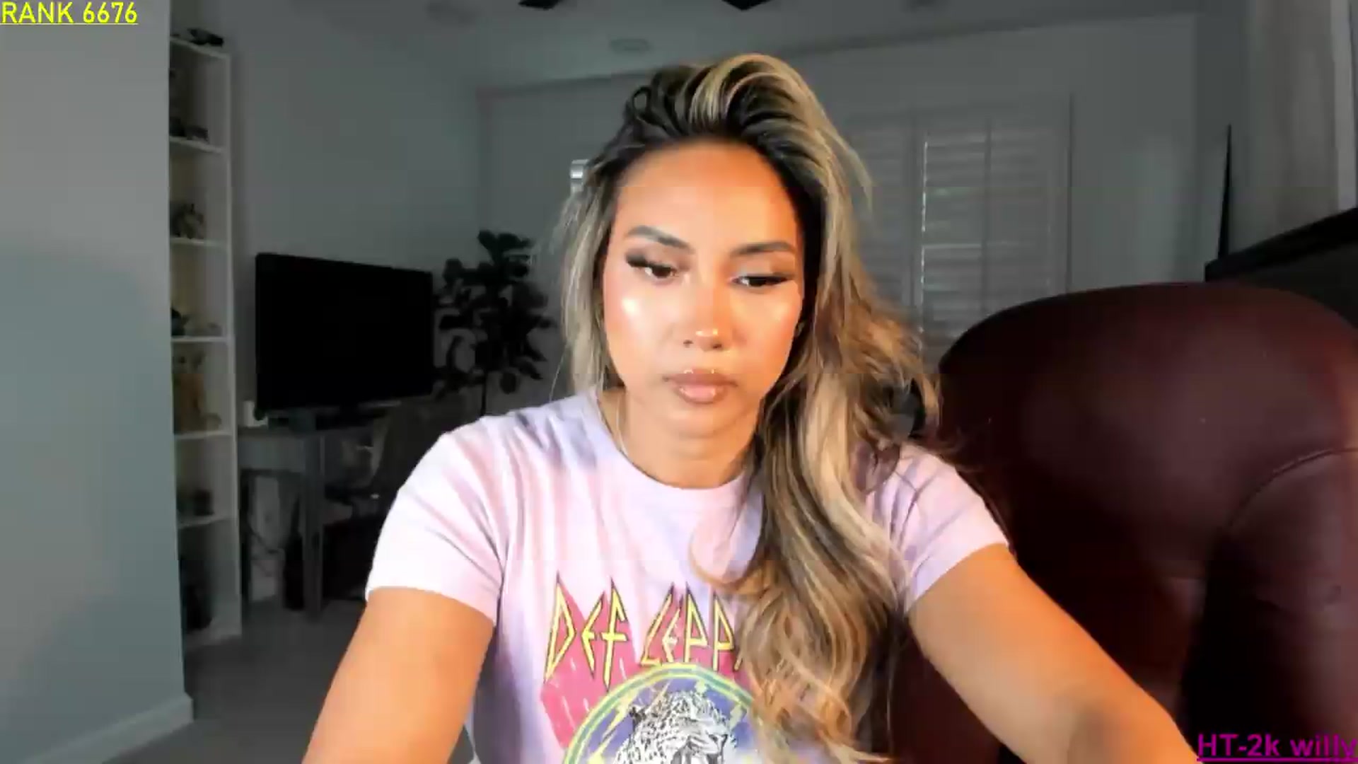 Gallery image thumbnail from ExoticLilyXO's myfreecams stream on, 06/16/2026, 01:01 image 18 of 20