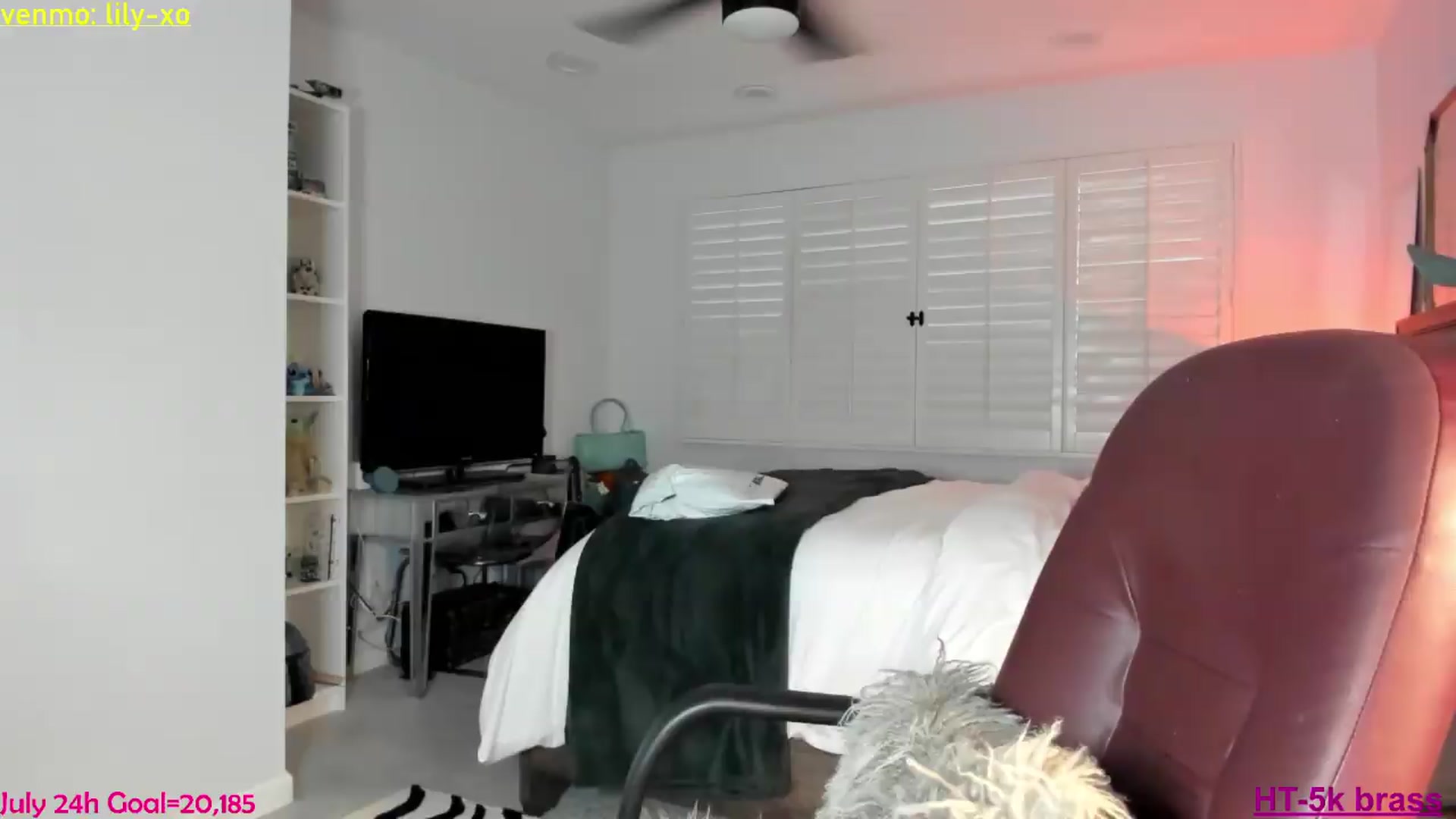 Gallery image thumbnail from ExoticLilyXO's myfreecams stream on, 07/22/2026, 01:51 image 17 of 20