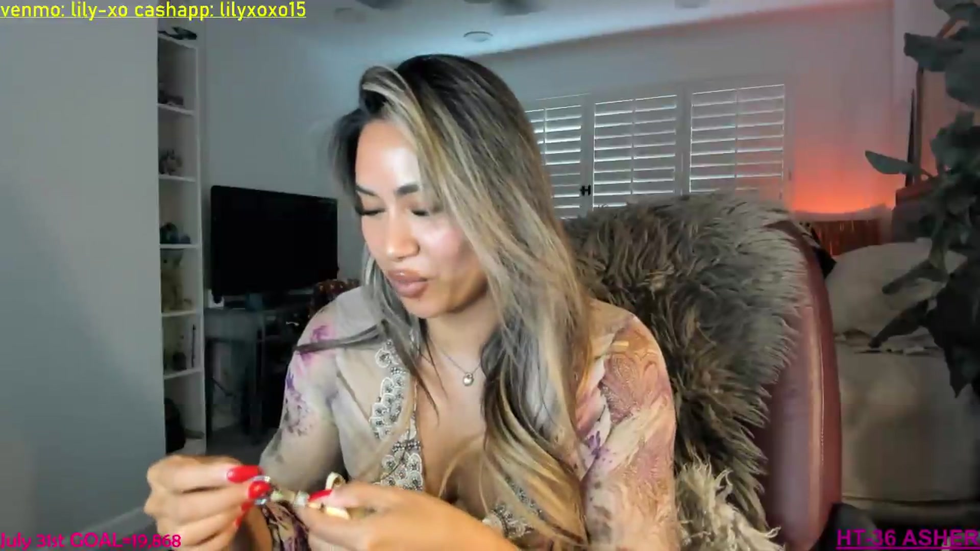 Gallery image thumbnail from ExoticLilyXO's myfreecams stream on, 07/29/2026, 24:01 image 18 of 20