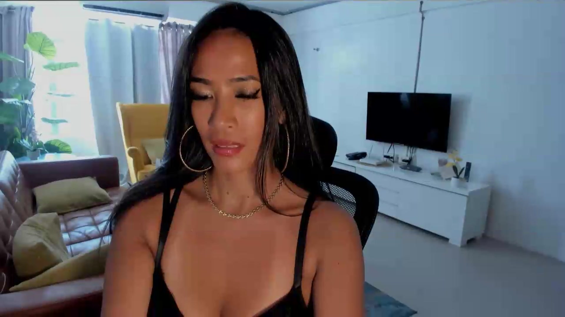 Gallery image thumbnail from ExoticQueenXXX's myfreecams stream on, 06/07/2026, 02:49 image 16 of 20