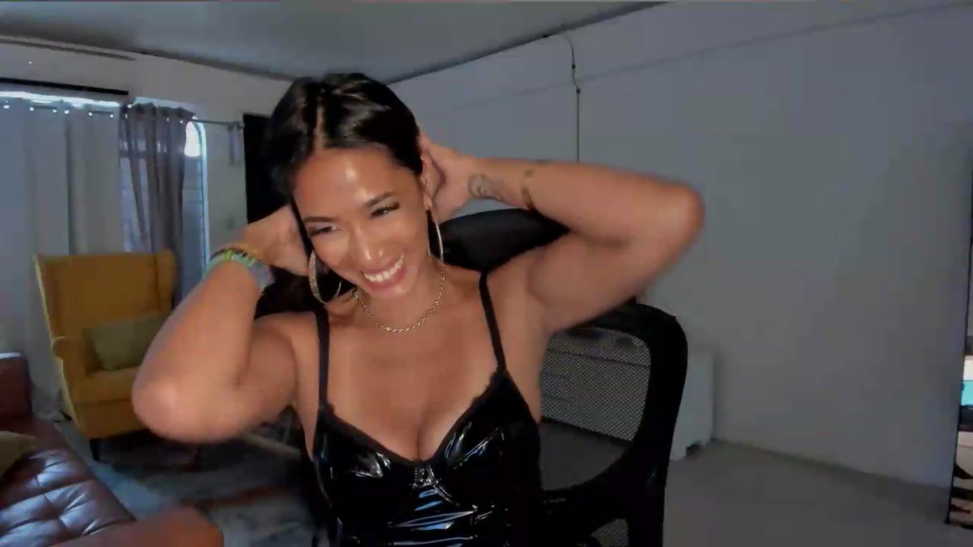 Gallery image thumbnail from ExoticQueenXXX's myfreecams stream on, 06/07/2026, 06:58 image 7 of 20