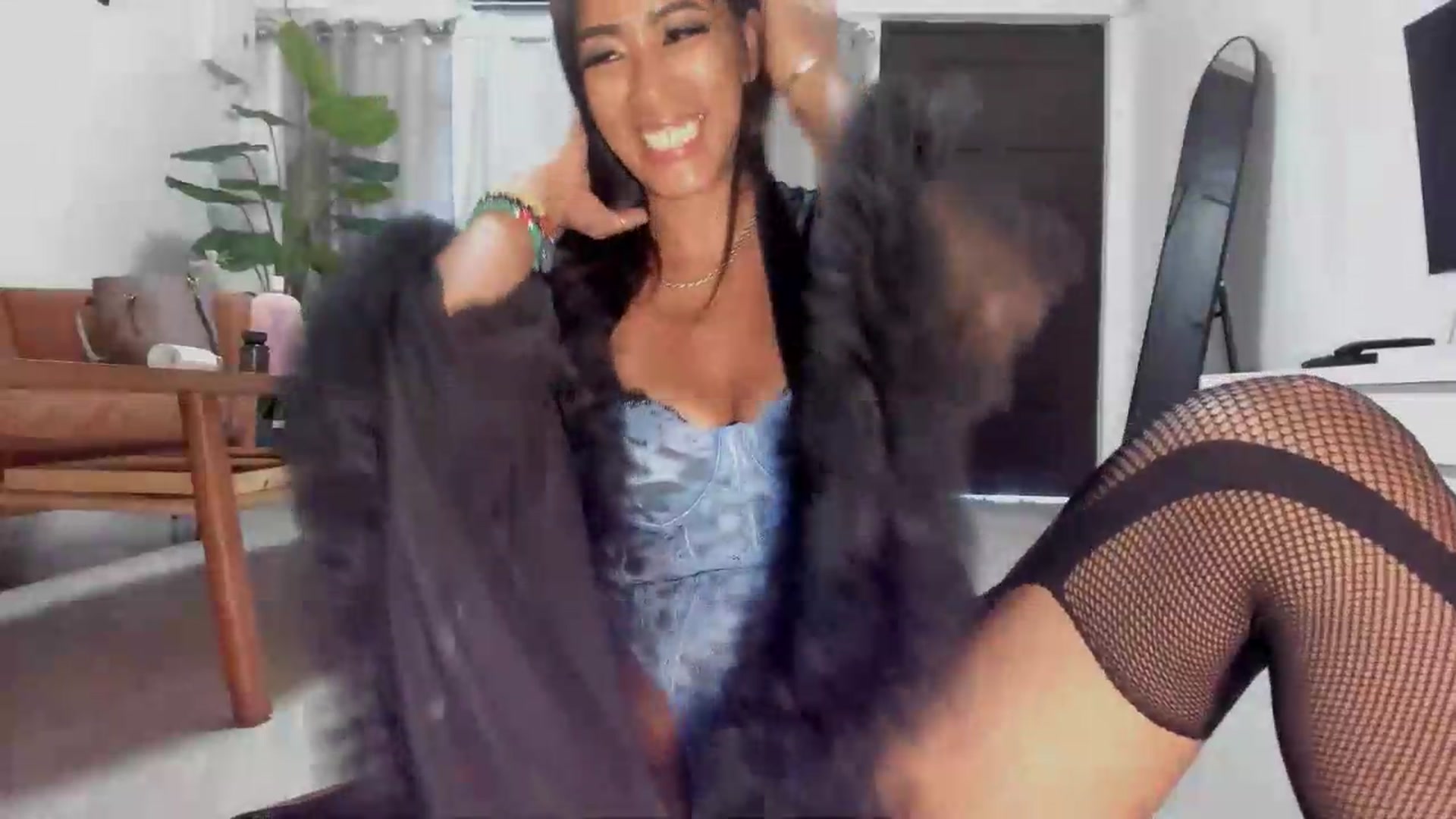 Gallery image thumbnail from ExoticQueenXXX's myfreecams stream on, 06/10/2026, 09:21 image 11 of 20