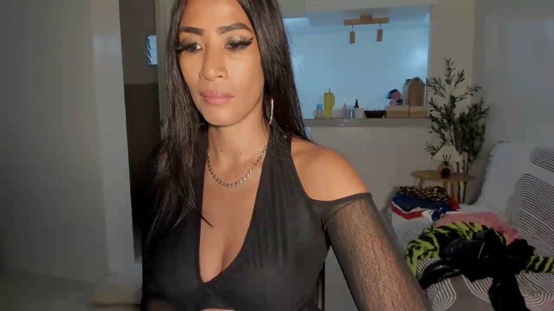 Gallery image thumbnail from ExoticQueenXXX's myfreecams stream on, 06/12/2026, 19:16 image 8 of 20