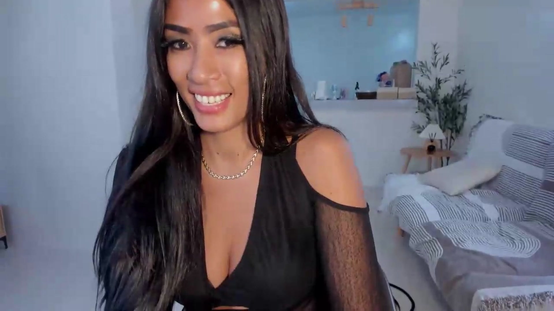 Gallery image thumbnail from ExoticQueenXXX's myfreecams stream on, 06/13/2026, 01:08 image 14 of 20