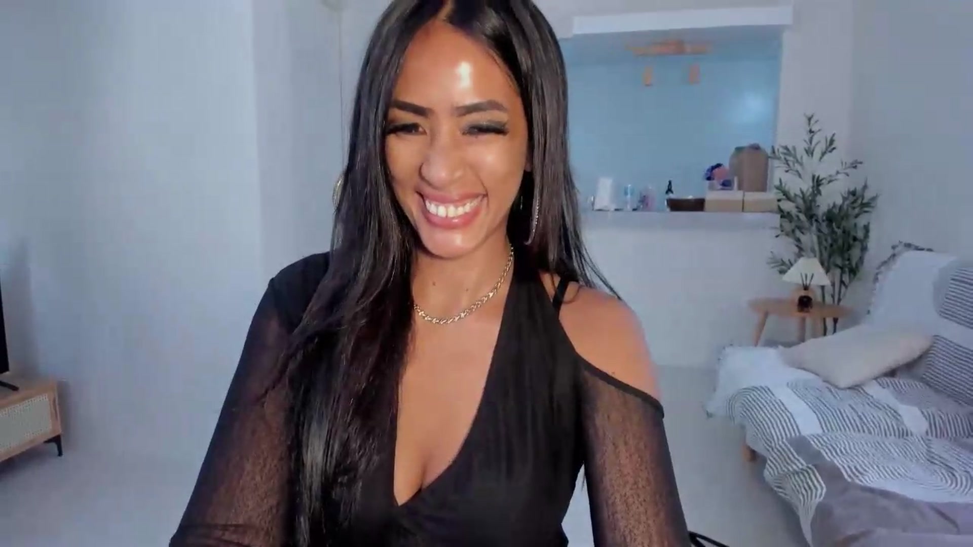 Gallery image thumbnail from ExoticQueenXXX's myfreecams stream on, 06/13/2026, 01:08 image 16 of 20