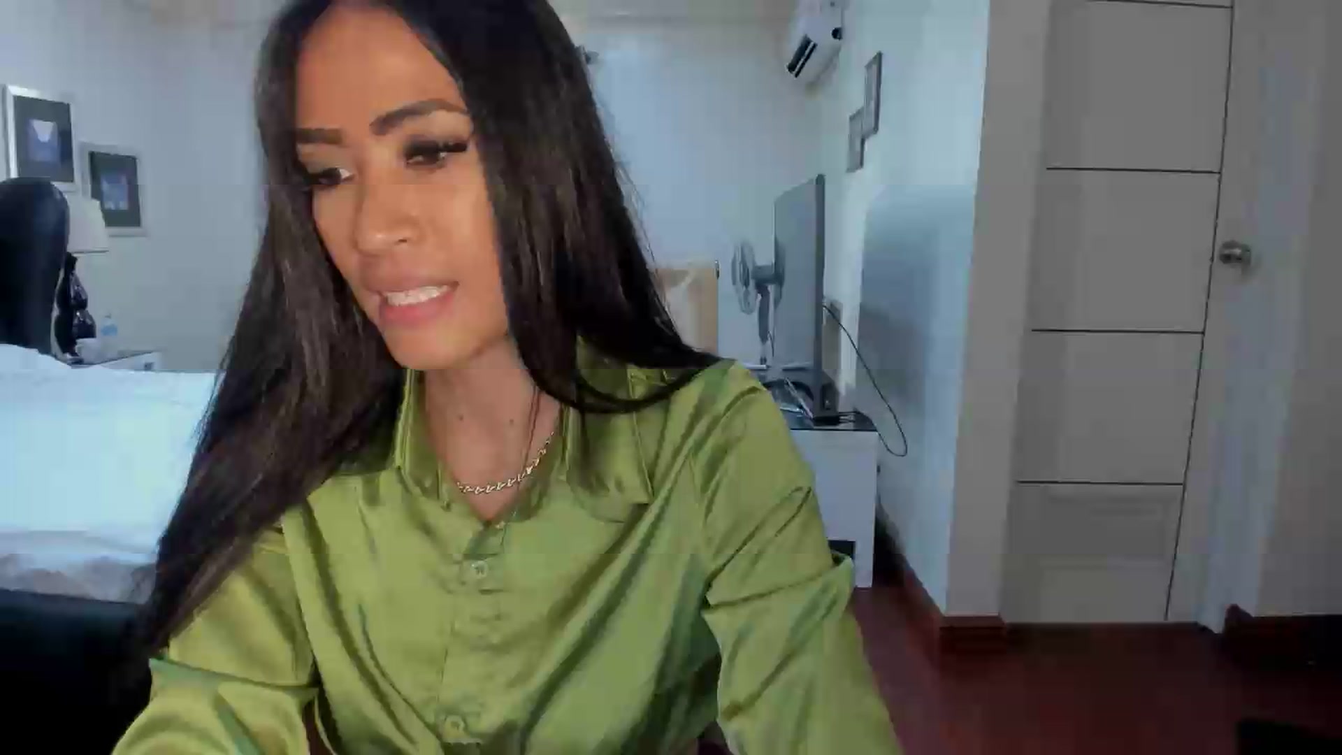 Gallery image thumbnail from ExoticQueenXXX's myfreecams stream on, 06/22/2026, 24:16 image 14 of 20