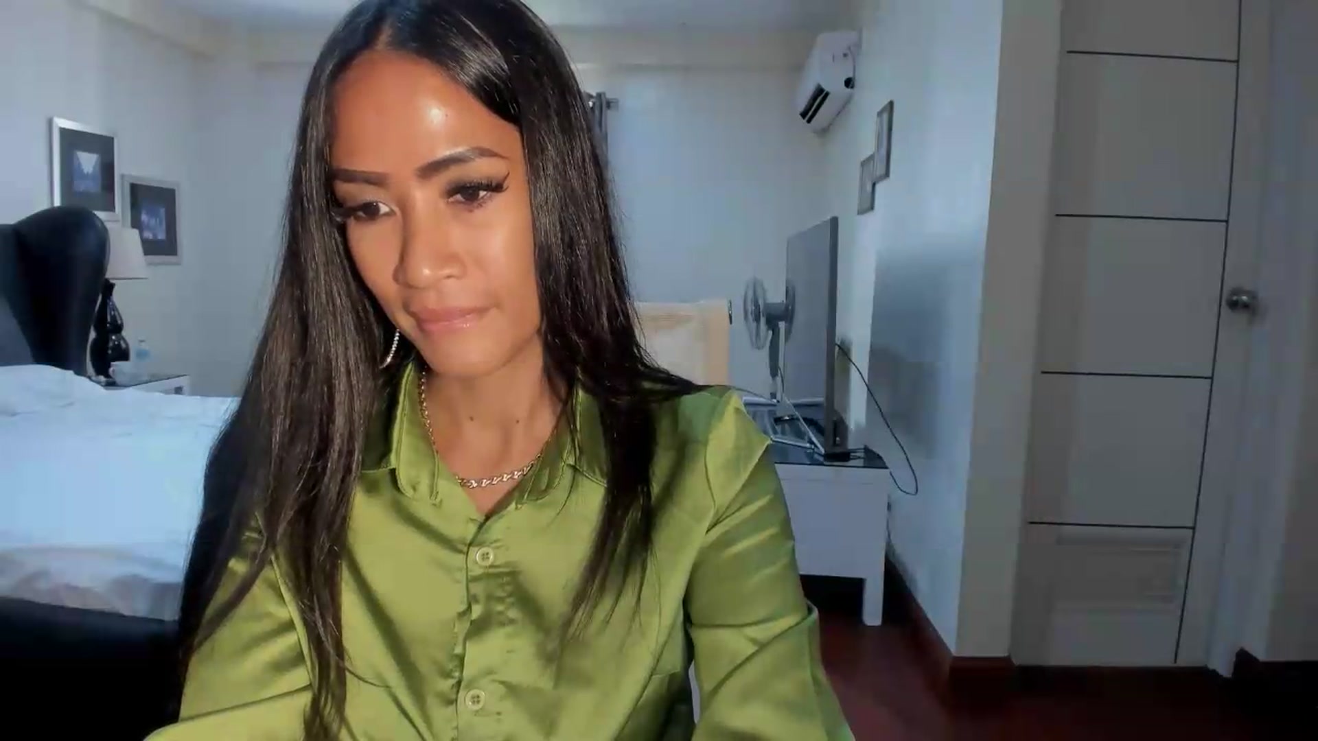 Gallery image thumbnail from ExoticQueenXXX's myfreecams stream on, 06/22/2026, 24:56 image 11 of 20