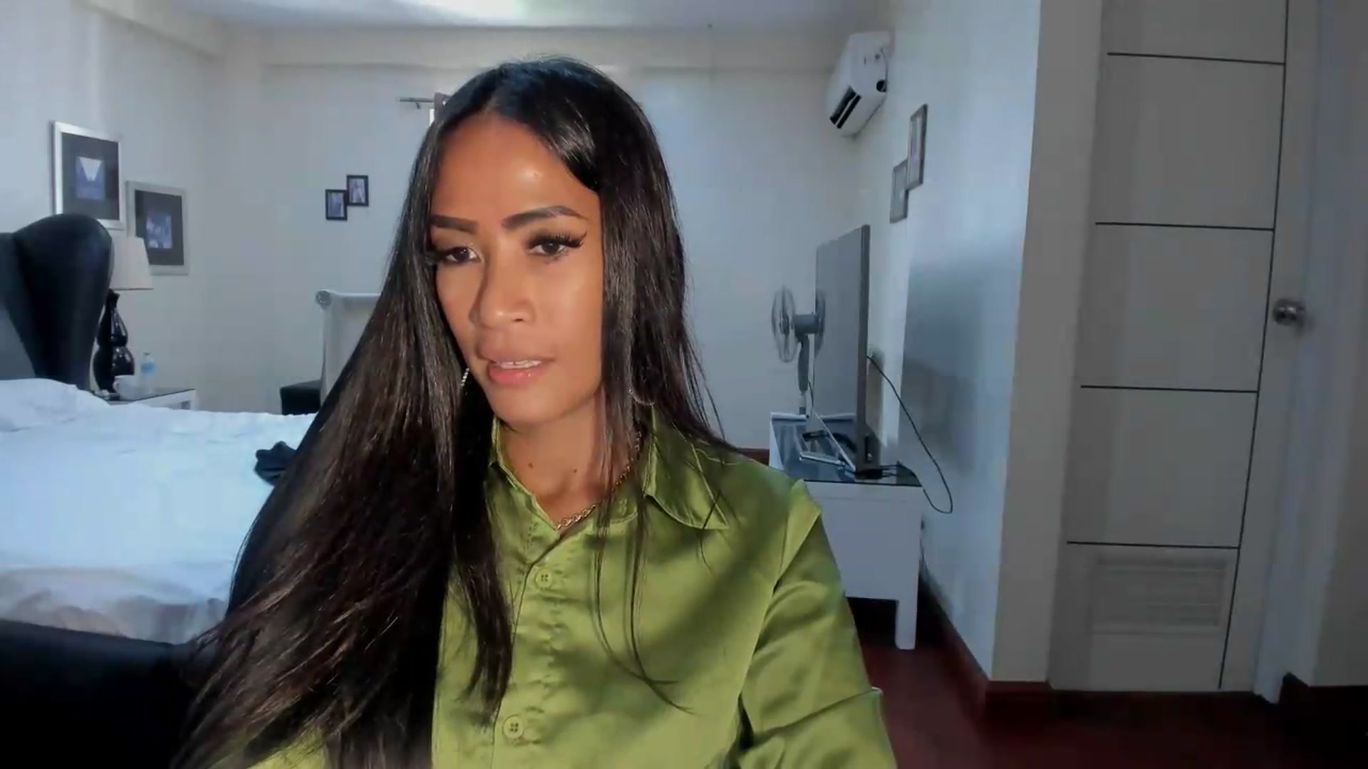 Gallery image thumbnail from ExoticQueenXXX's myfreecams stream on, 06/22/2026, 24:56 image 8 of 20