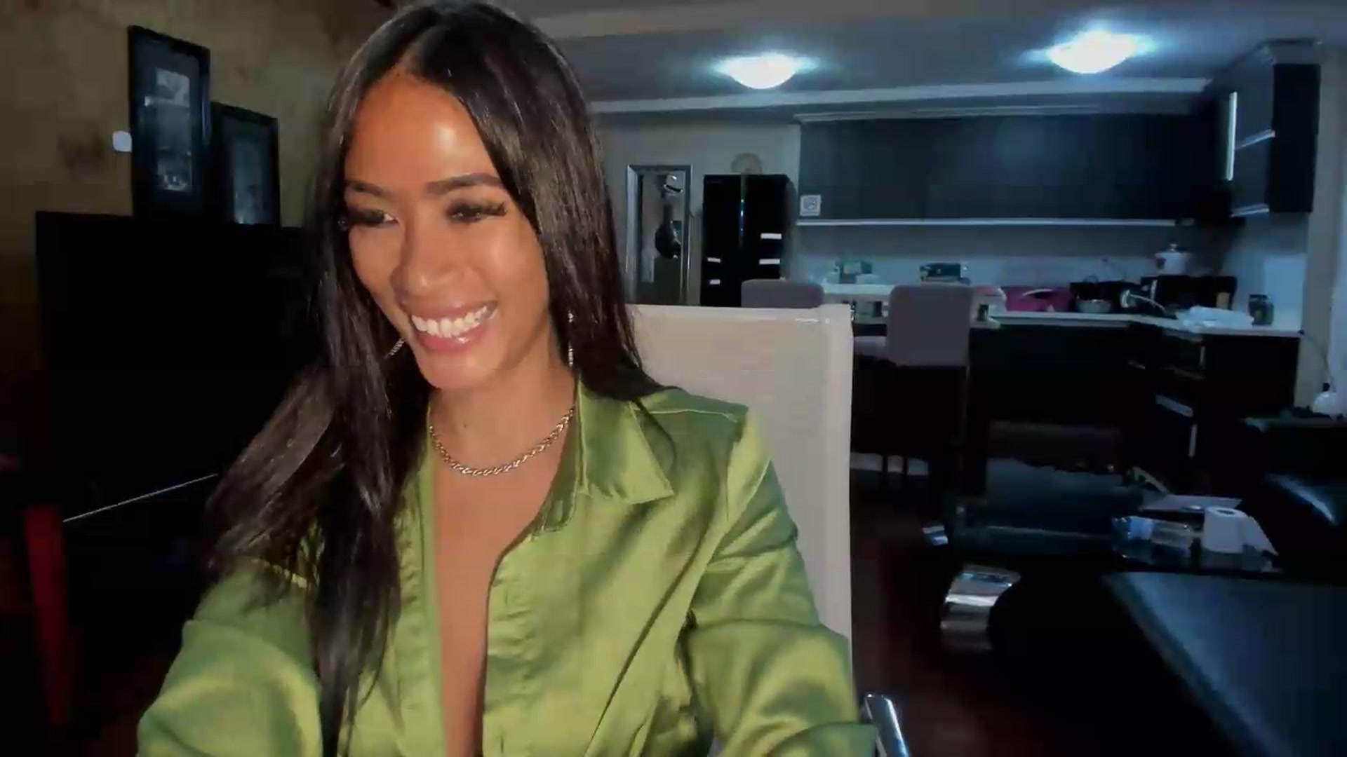 Gallery image thumbnail from ExoticQueenXXX's myfreecams stream on, 06/22/2026, 02:10 image 15 of 20