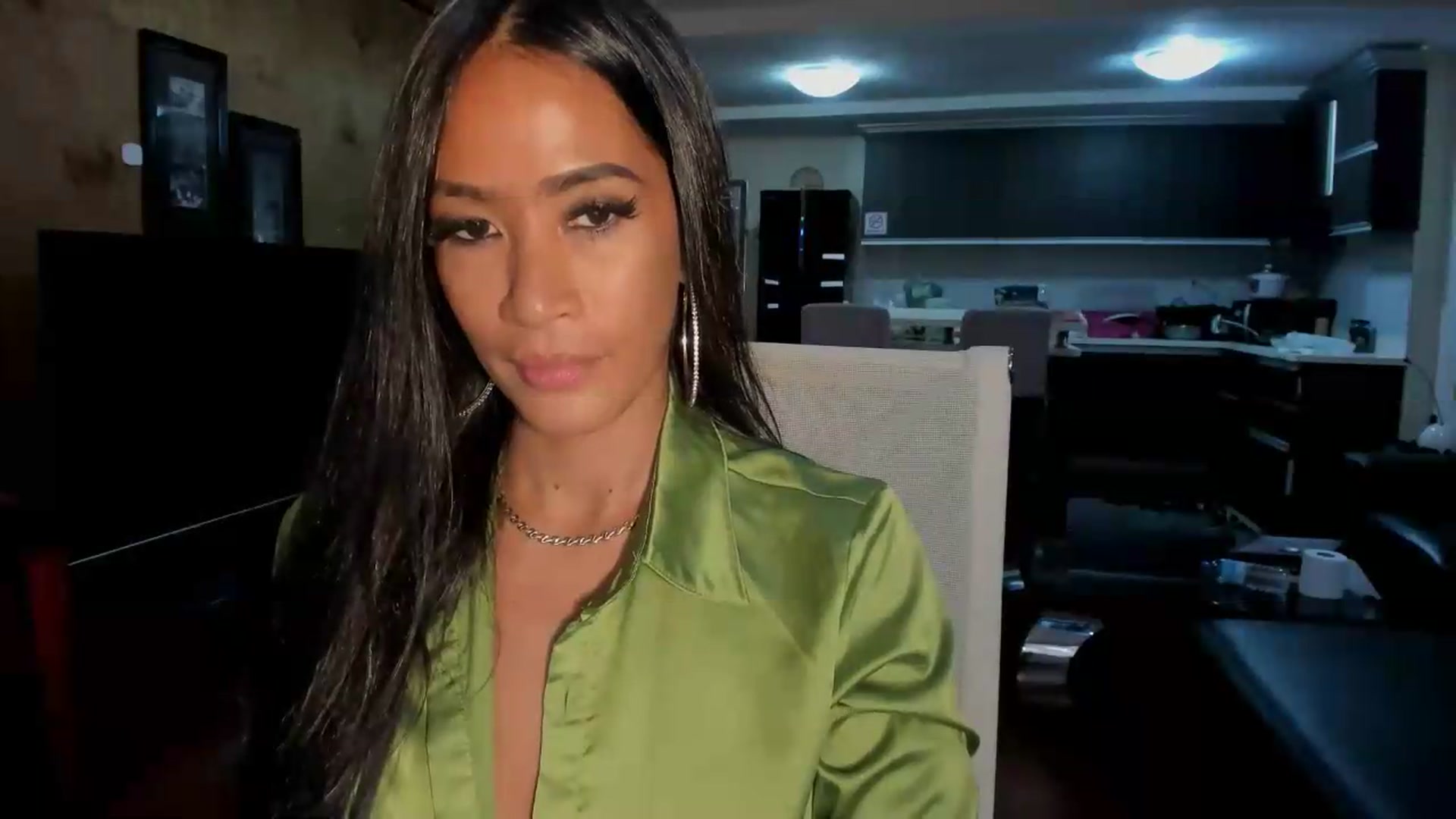 Gallery image thumbnail from ExoticQueenXXX's myfreecams stream on, 06/22/2026, 02:10 image 8 of 20