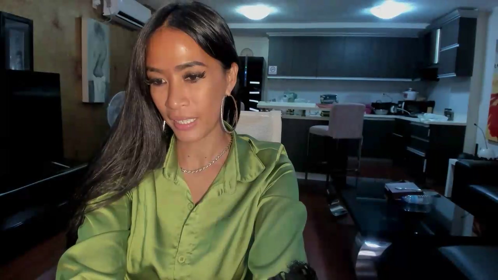 Gallery image thumbnail from ExoticQueenXXX's myfreecams stream on, 06/22/2026, 03:45 image 14 of 20
