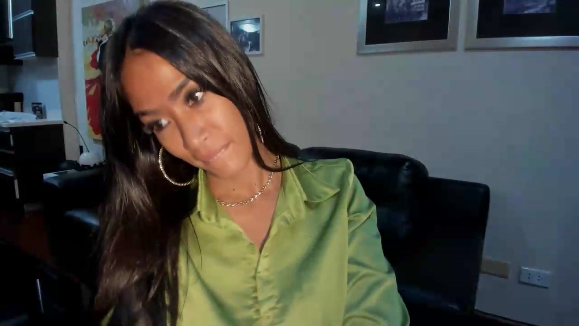 Gallery image thumbnail from ExoticQueenXXX's myfreecams stream on, 06/22/2026, 04:05 image 16 of 20