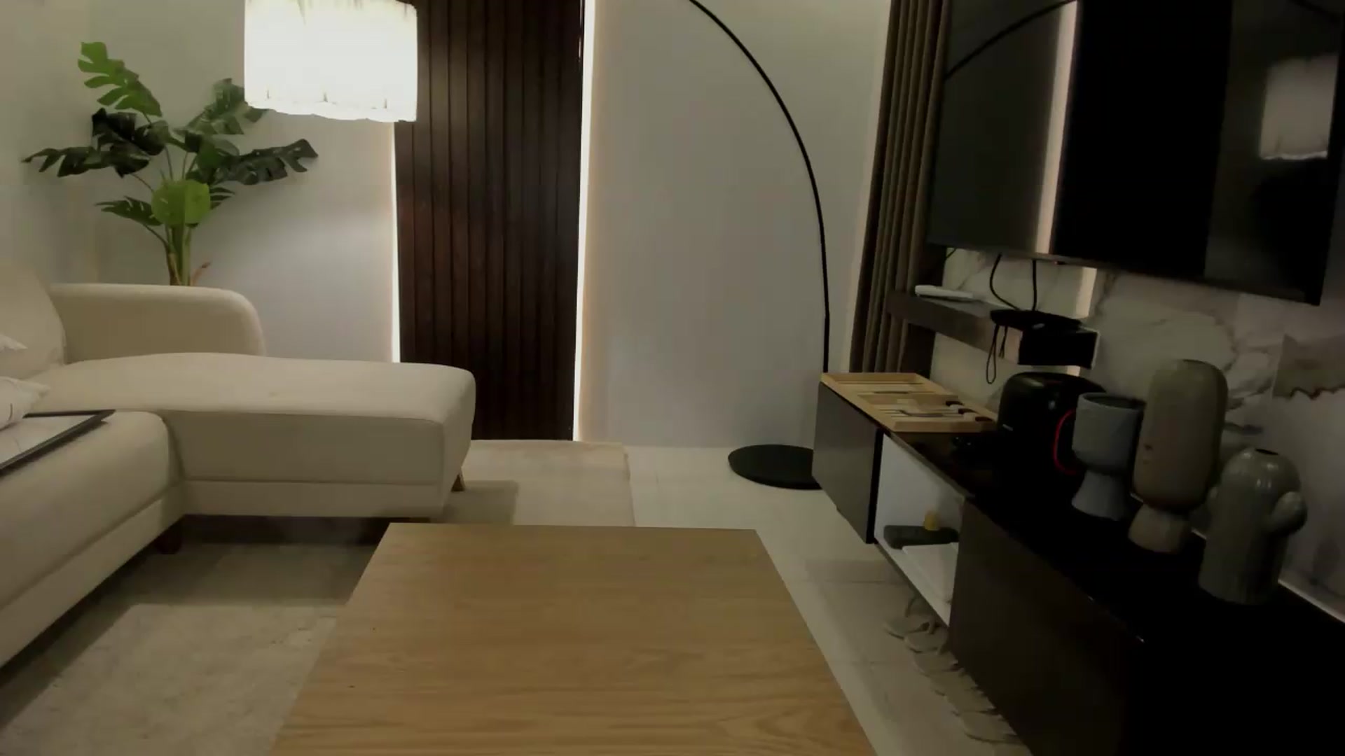 Gallery image thumbnail from ExoticQueenXXX's myfreecams stream on, 08/02/2026, 01:50 image 18 of 20