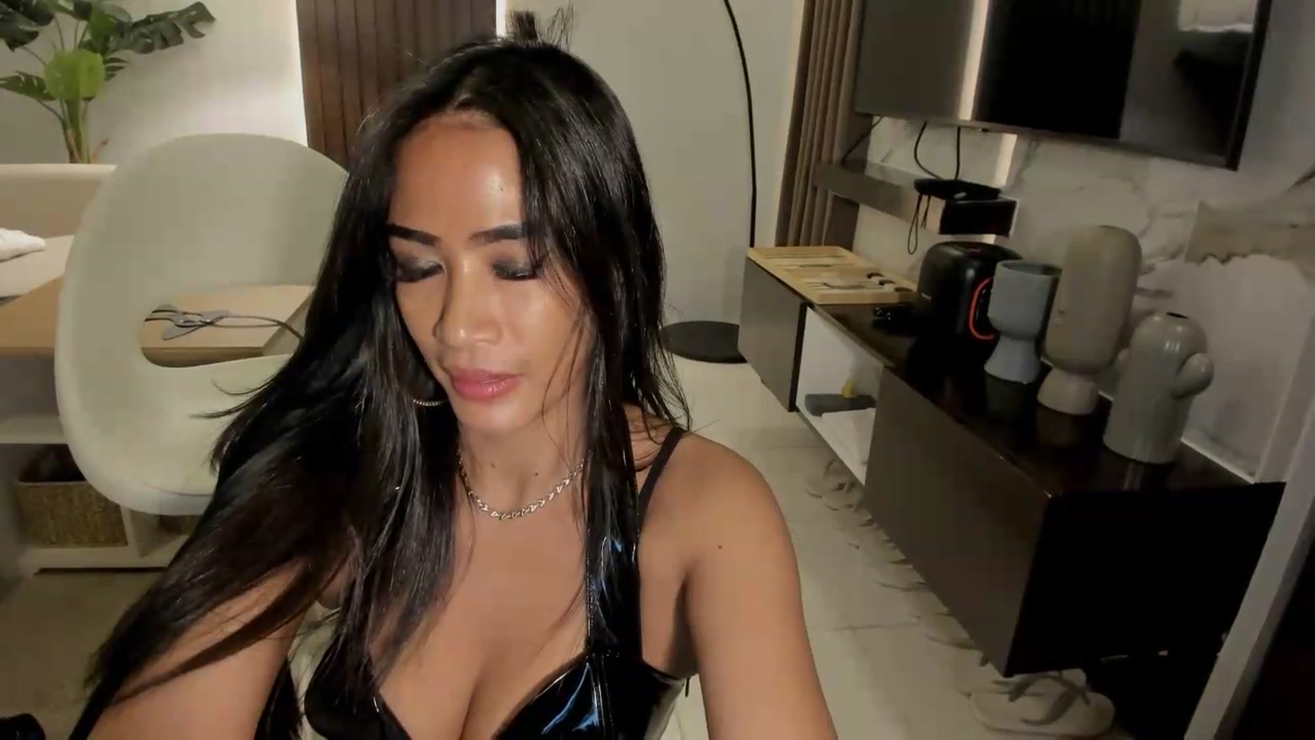 Gallery image thumbnail from ExoticQueenXXX's myfreecams stream on, 08/02/2026, 04:08 image 6 of 20