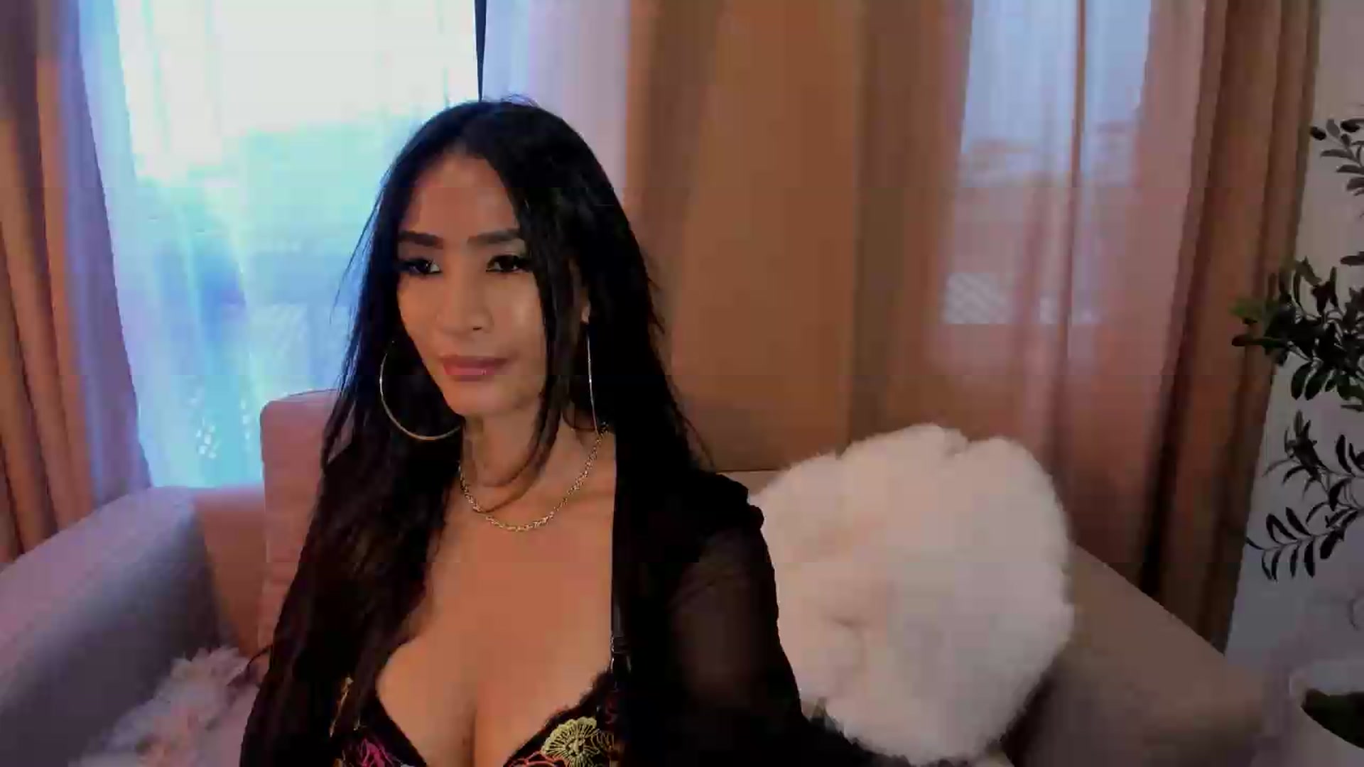 Gallery image thumbnail from ExoticSeductressXXX's myfreecams stream on, 08/15/2026, 24:23 image 18 of 20