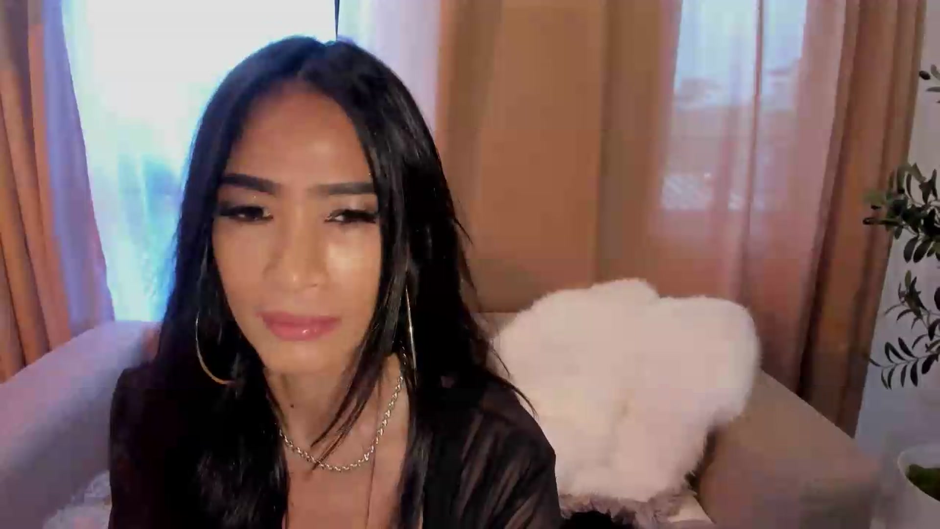 Gallery image thumbnail from ExoticSeductressXXX's myfreecams stream on, 08/15/2026, 24:23 image 13 of 20