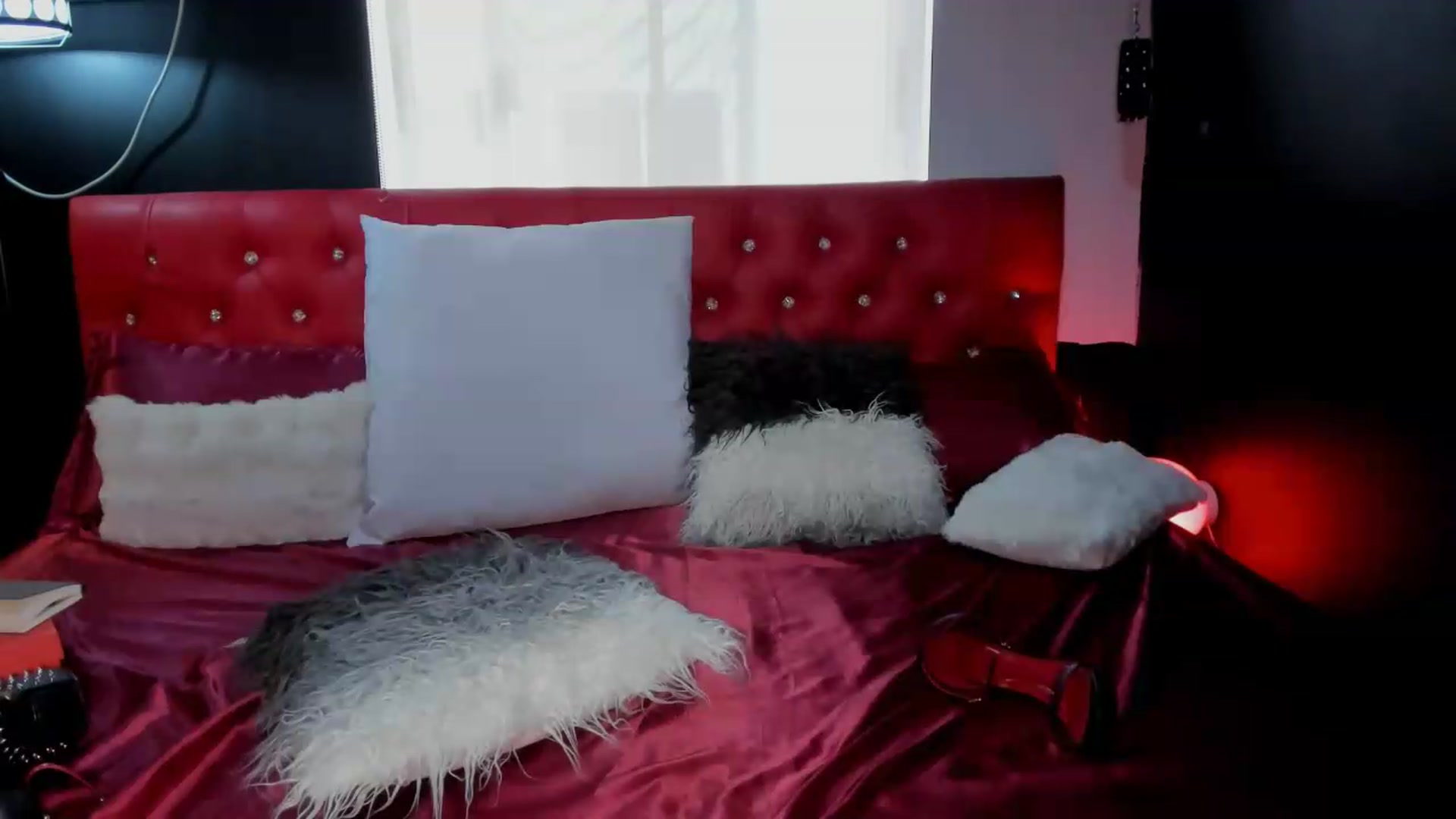 Gallery image thumbnail from ExoticSeductressXXX's myfreecams stream on, 08/17/2026, 07:03 image 17 of 20