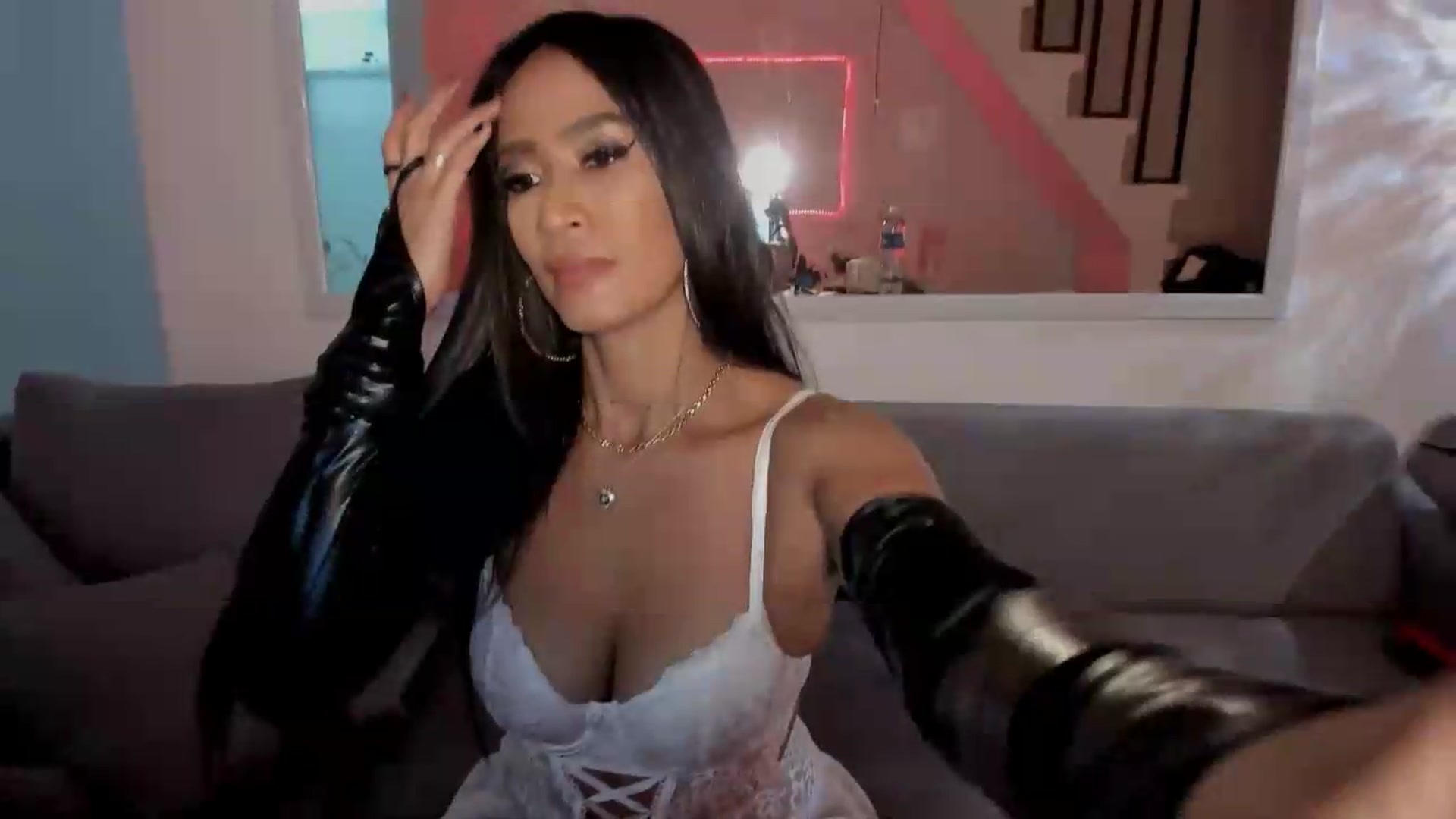 Gallery image thumbnail from ExoticSeductressXXX's myfreecams stream on, 08/30/2026, 21:59 image 17 of 20