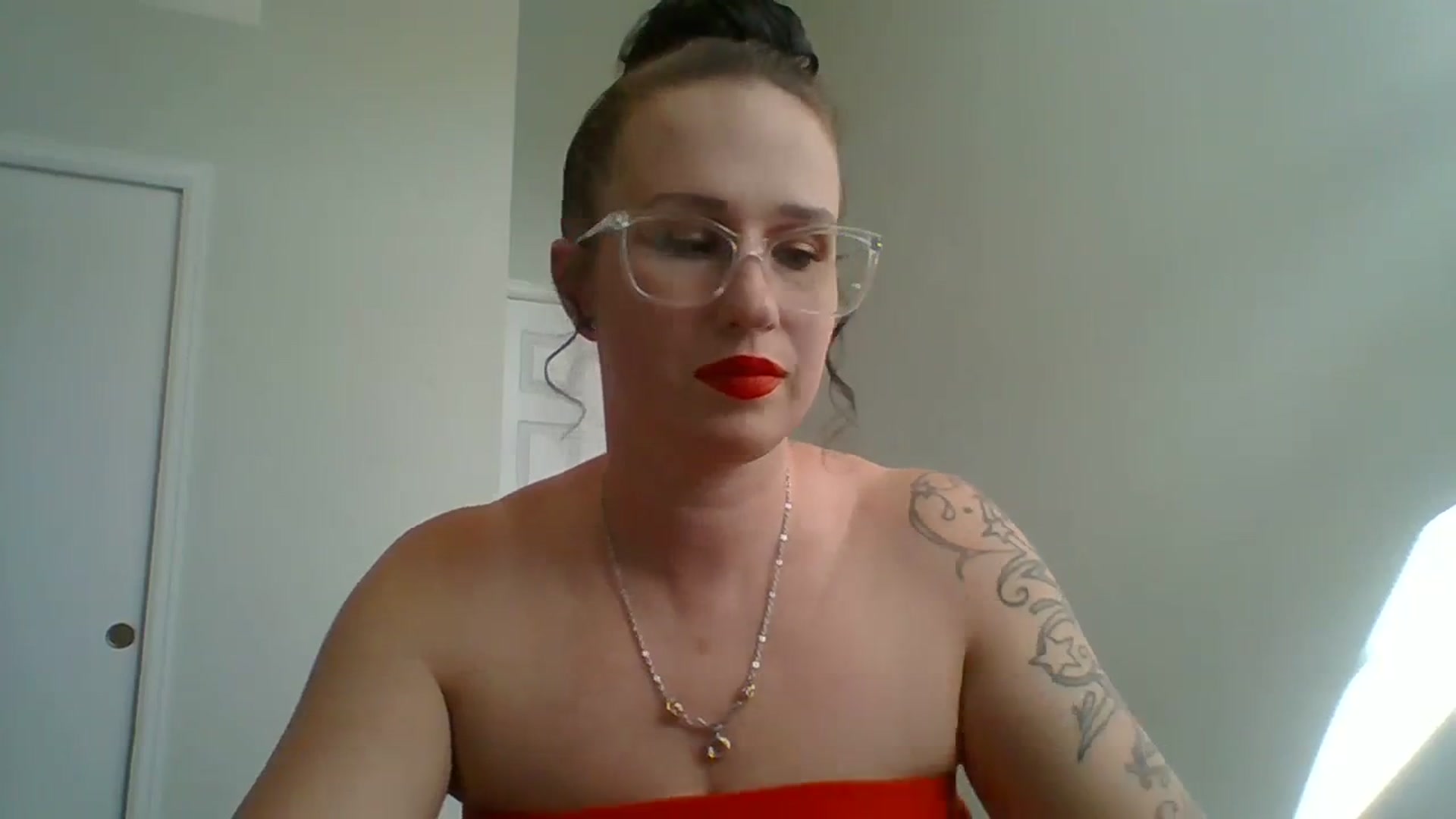 Gallery image thumbnail from ExoticSkyy's myfreecams stream on, 09/30/2023, 20:08 image 19 of 20