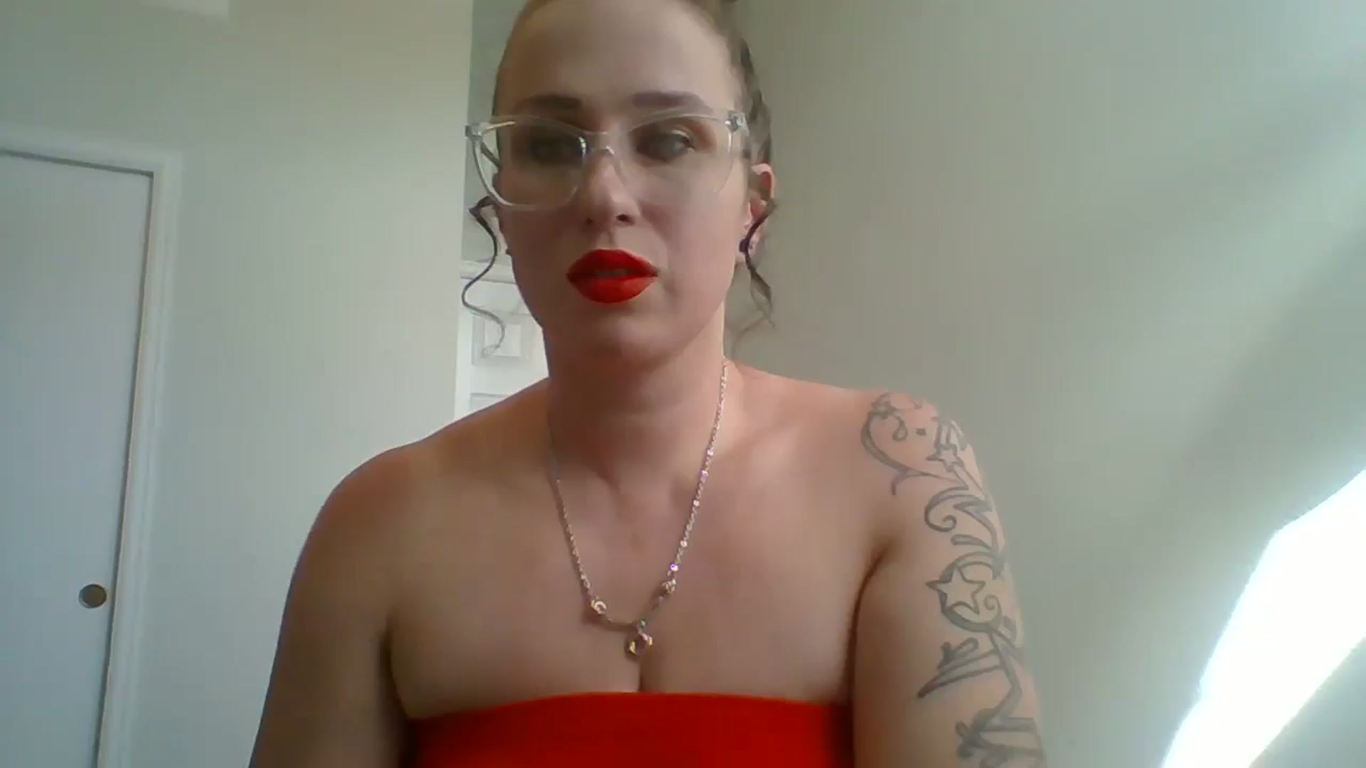 Gallery image thumbnail from ExoticSkyy's myfreecams stream on, 09/30/2023, 20:08 image 16 of 20