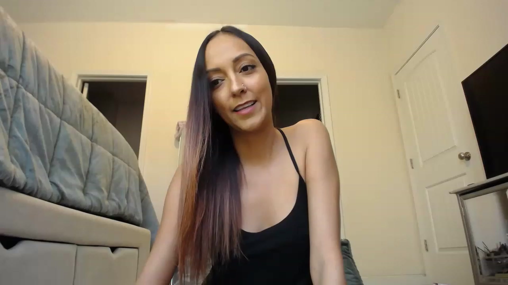 Gallery image thumbnail from Exoticamaya's myfreecams stream on, 02/18/2023, 20:17 image 6 of 20