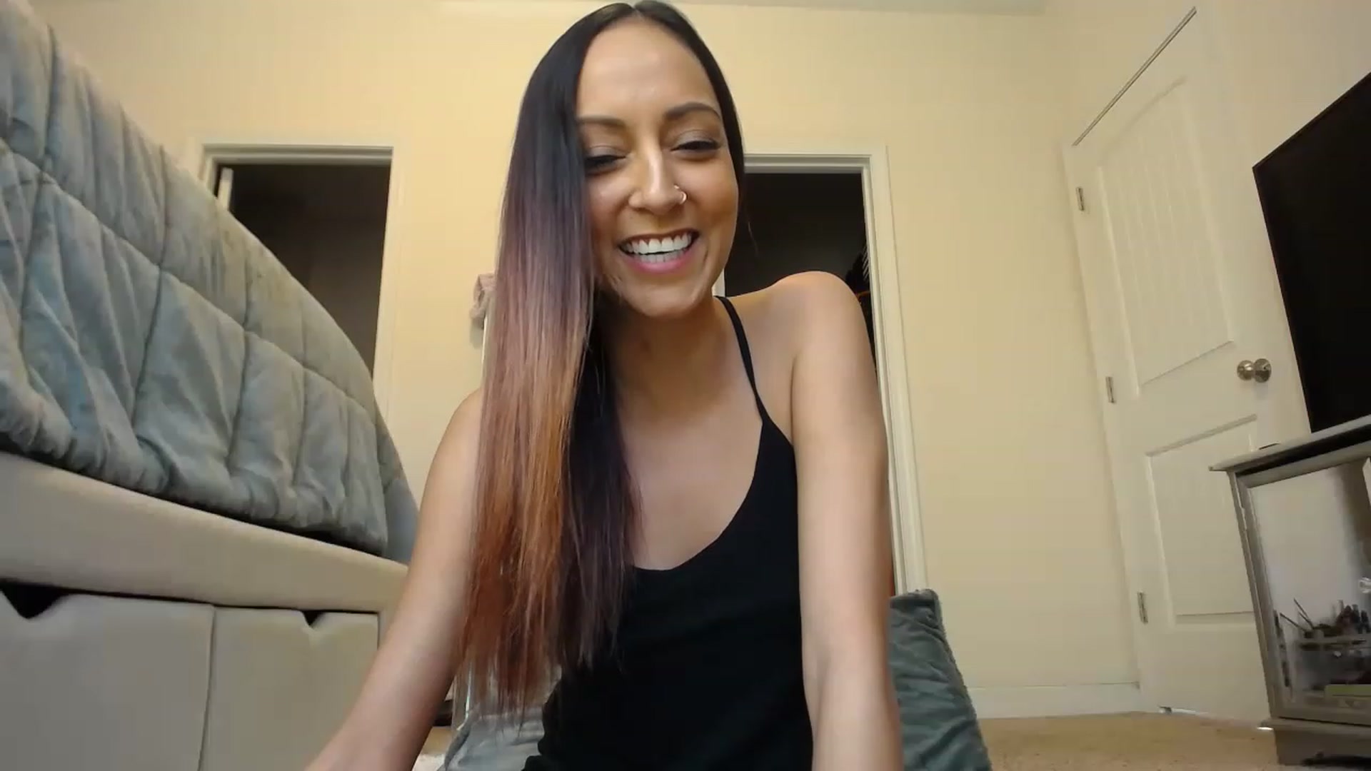 Gallery image thumbnail from Exoticamaya's myfreecams stream on, 02/18/2023, 20:17 image 8 of 20