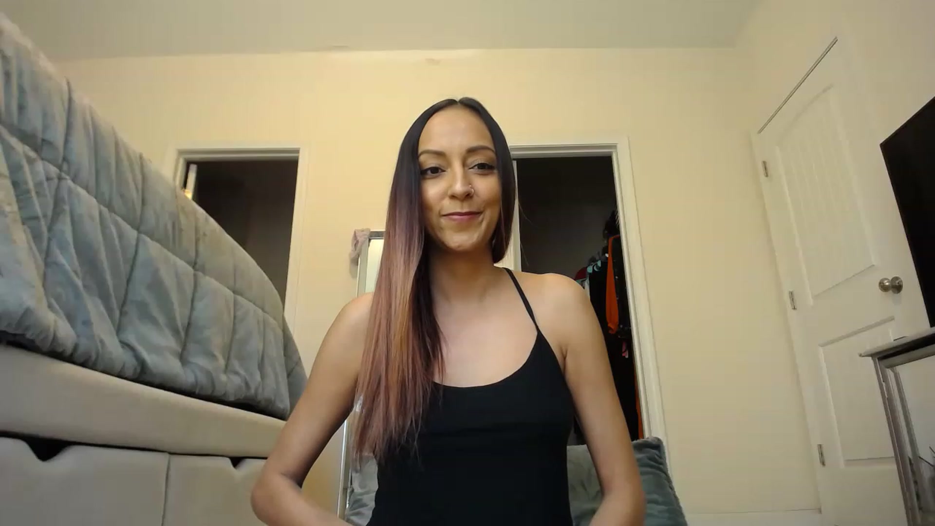 Gallery image thumbnail from Exoticamaya's myfreecams stream on, 02/18/2023, 20:17 image 15 of 20