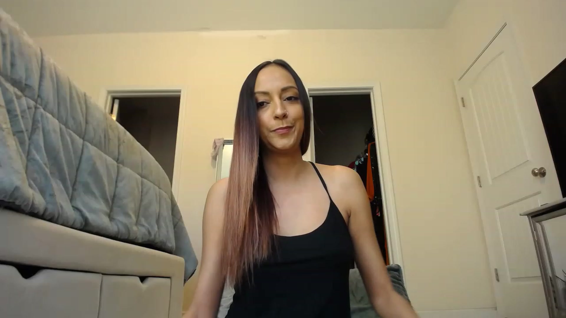 Gallery image thumbnail from Exoticamaya's myfreecams stream on, 02/18/2023, 20:17 image 11 of 20