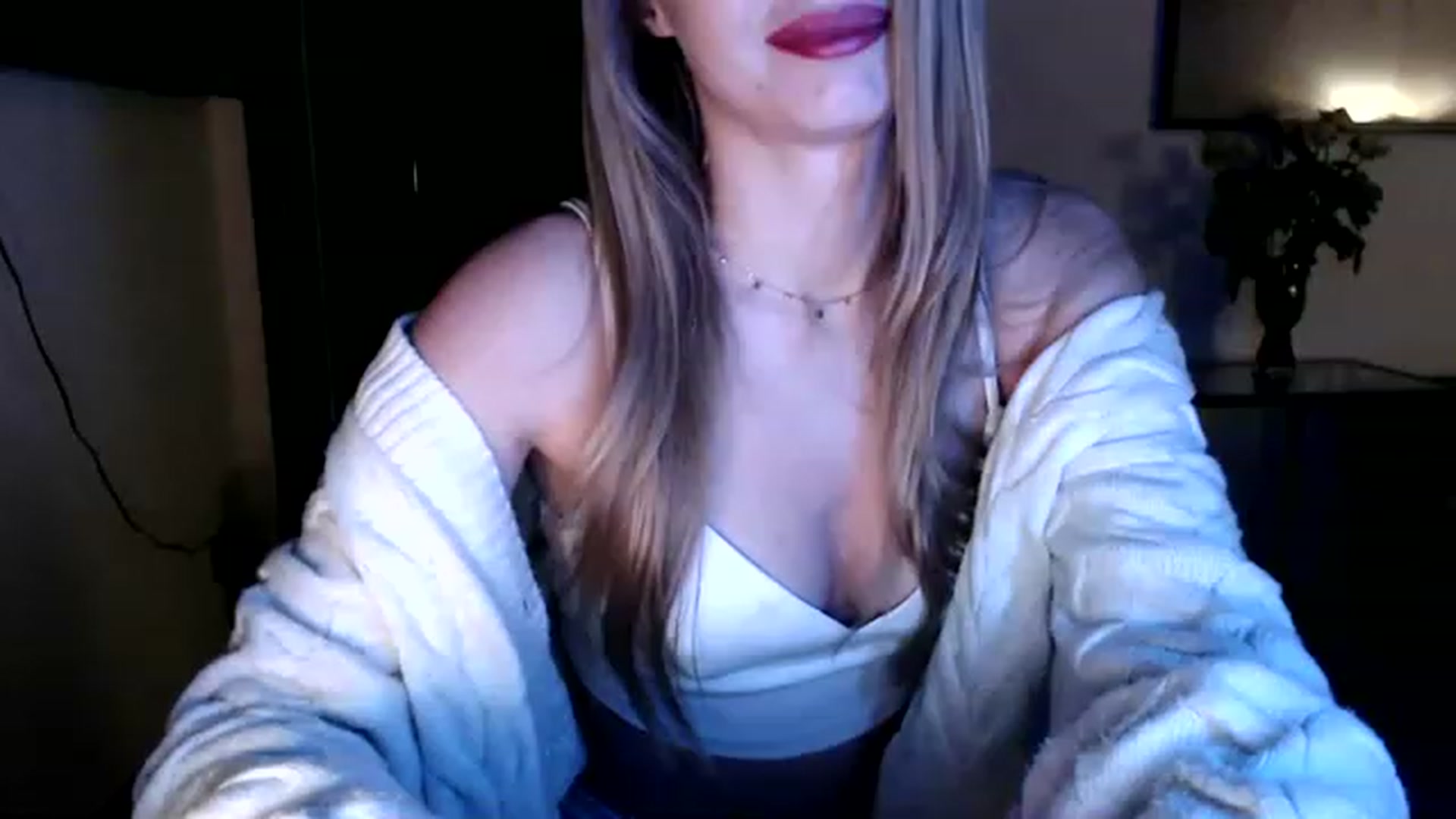 Gallery image thumbnail from Exxxxxxxxxxxx's myfreecams stream on, 11/16/2022, 21:49 image 1 of 20