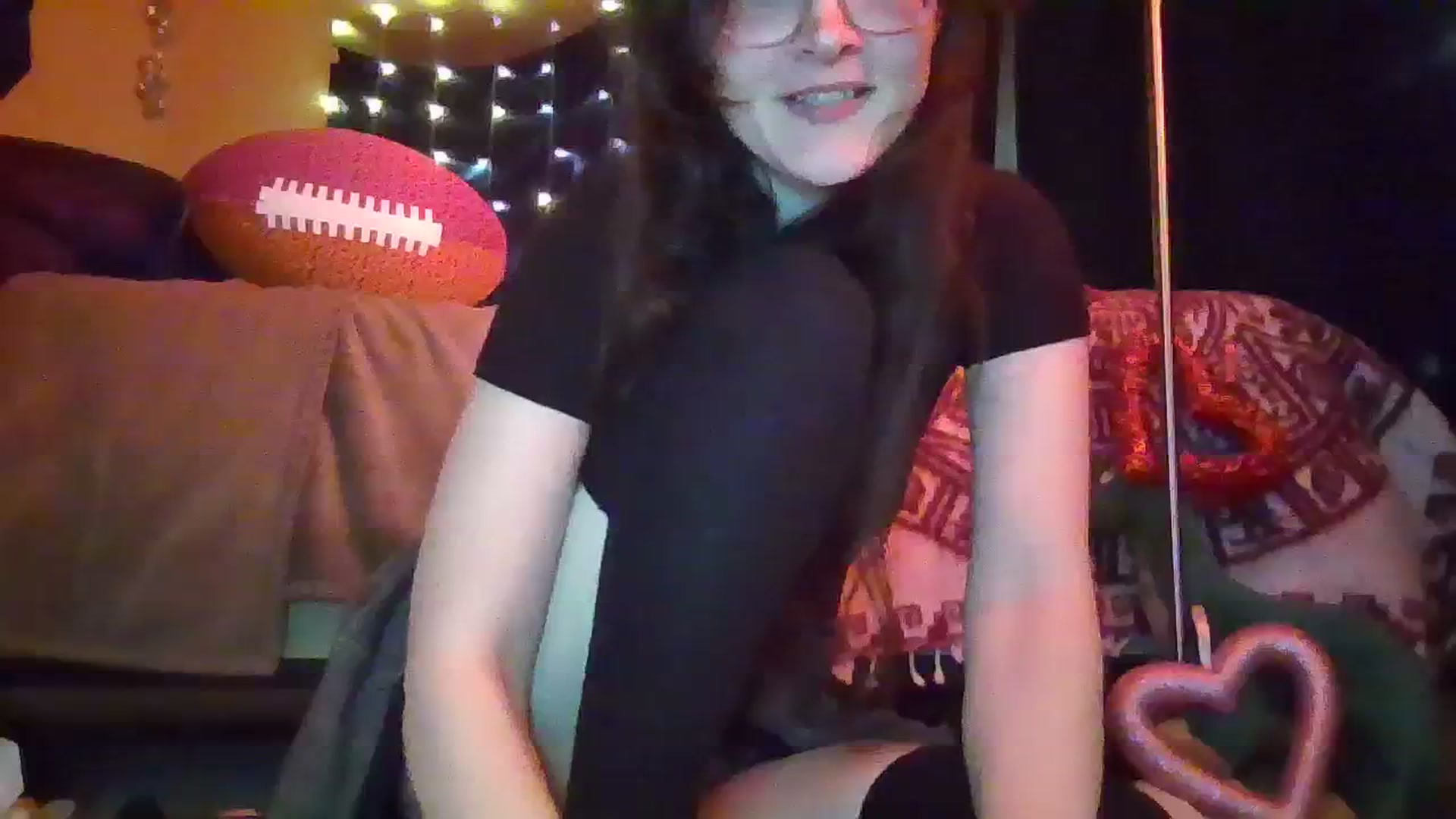 Gallery image thumbnail from EyaDivine's myfreecams stream on, 02/11/2024, 23:22 image 18 of 20