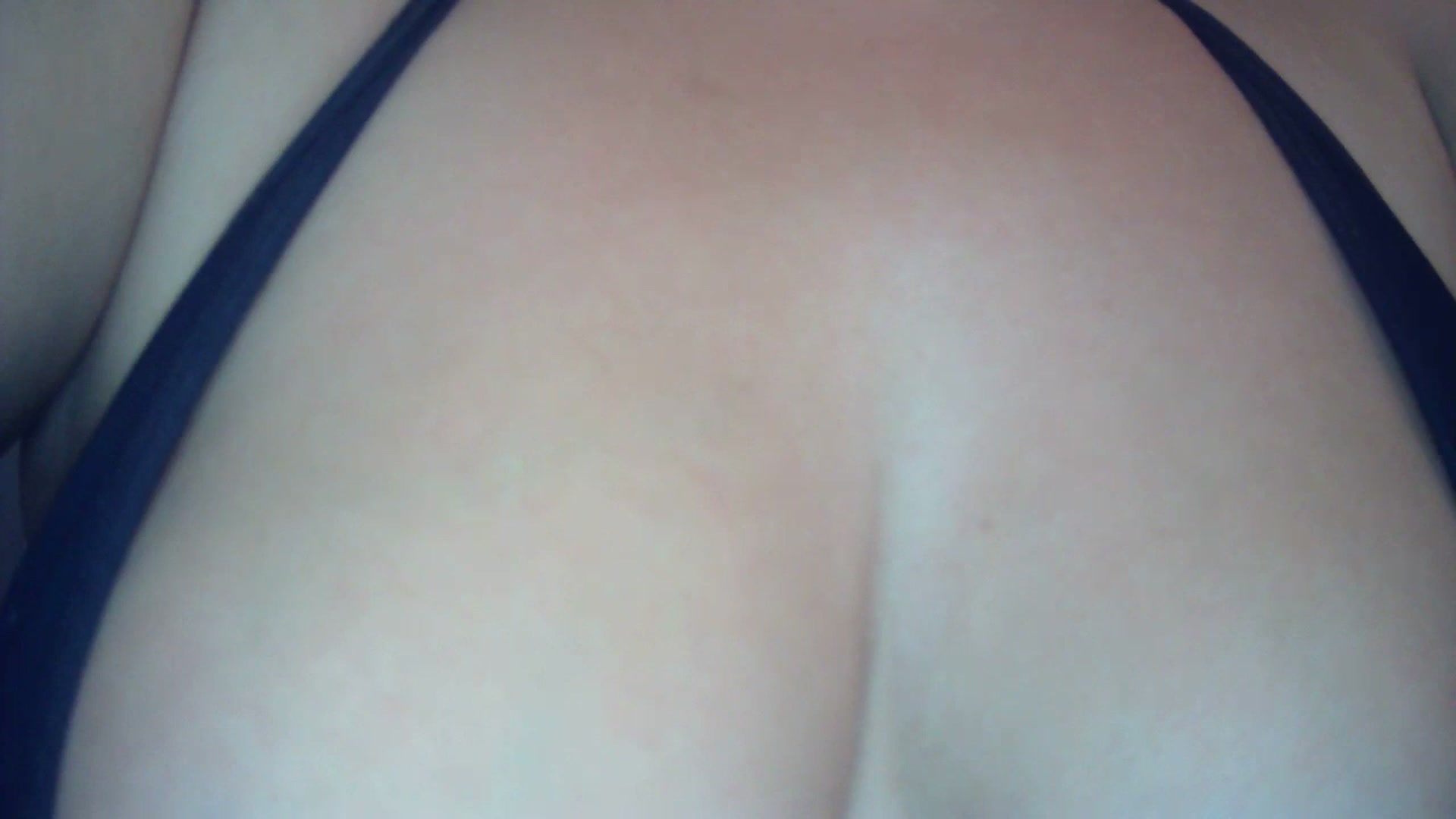 Gallery image thumbnail from EyeUkCandy's myfreecams stream on, 10/04/2023, 21:28 image 19 of 20