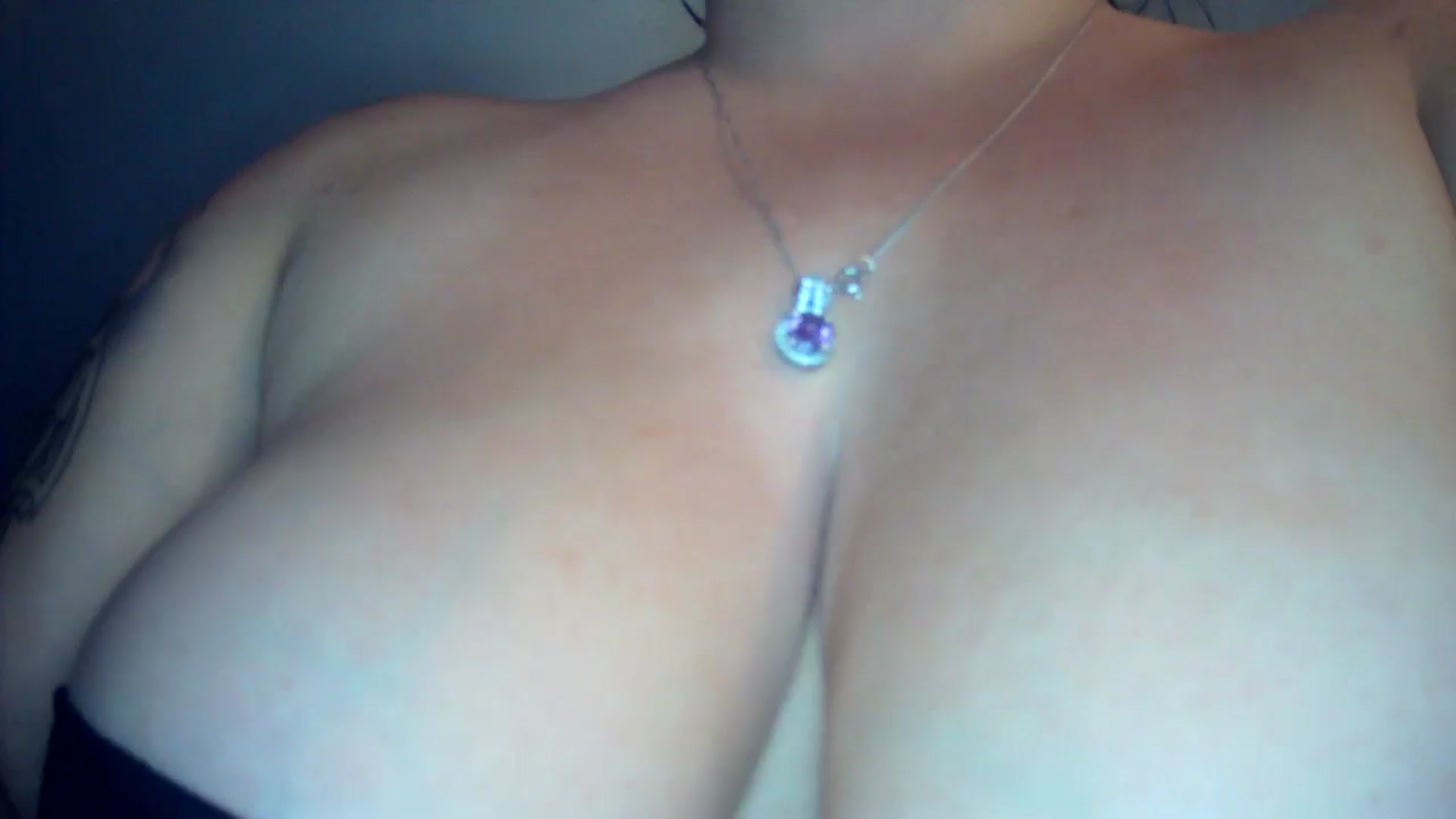 Gallery image thumbnail from EyeUkCandy's myfreecams stream on, 08/15/2024, 21:09 image 7 of 20