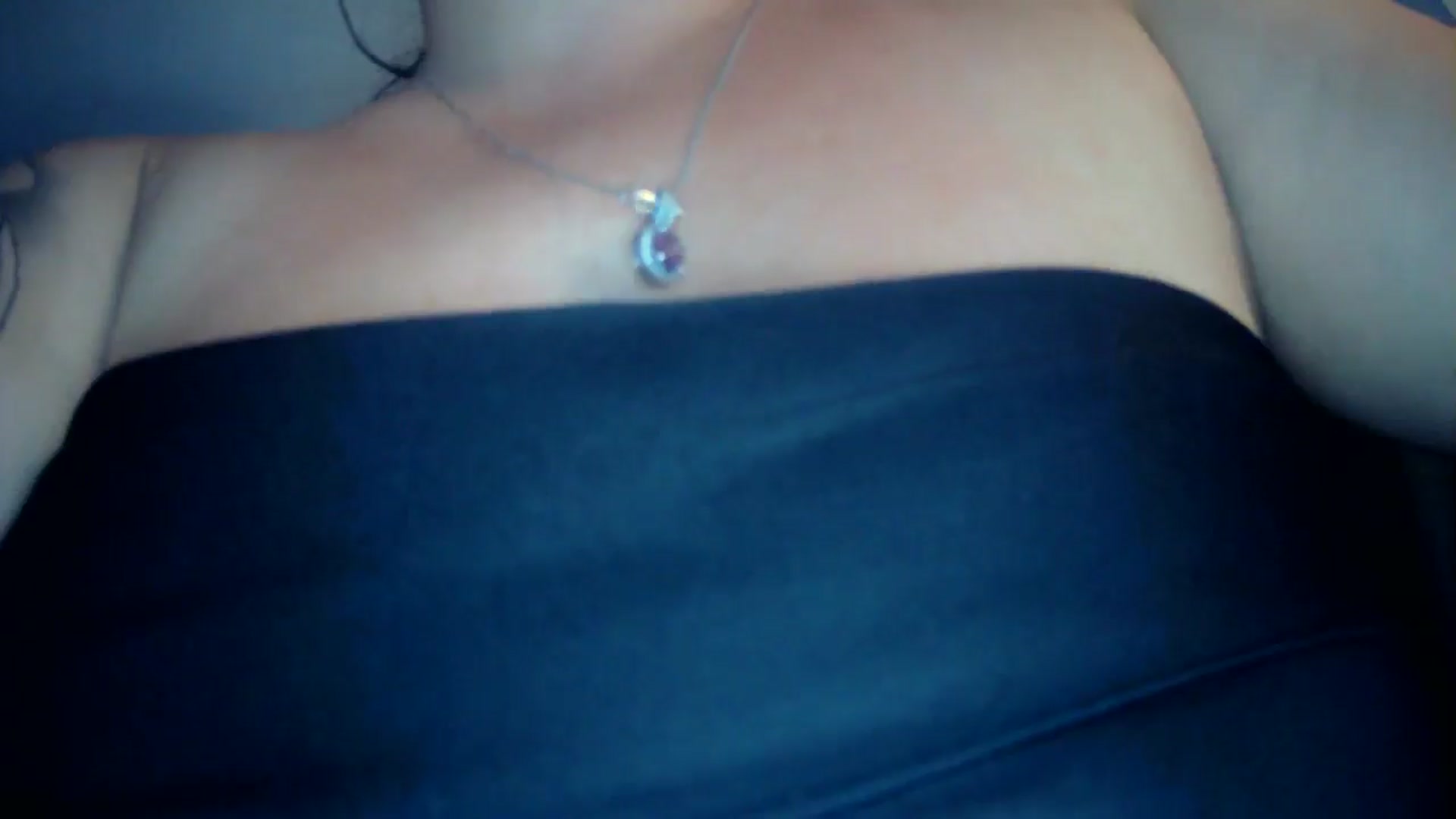 Gallery image thumbnail from EyeUkCandy's myfreecams stream on, 08/15/2024, 21:09 image 19 of 20