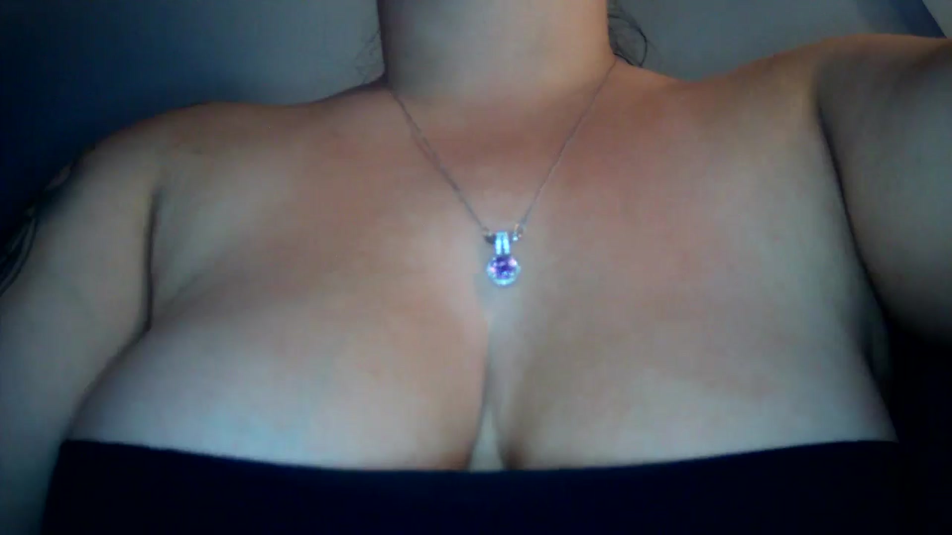 Gallery image thumbnail from EyeUkCandy's myfreecams stream on, 08/15/2024, 21:09 image 3 of 20