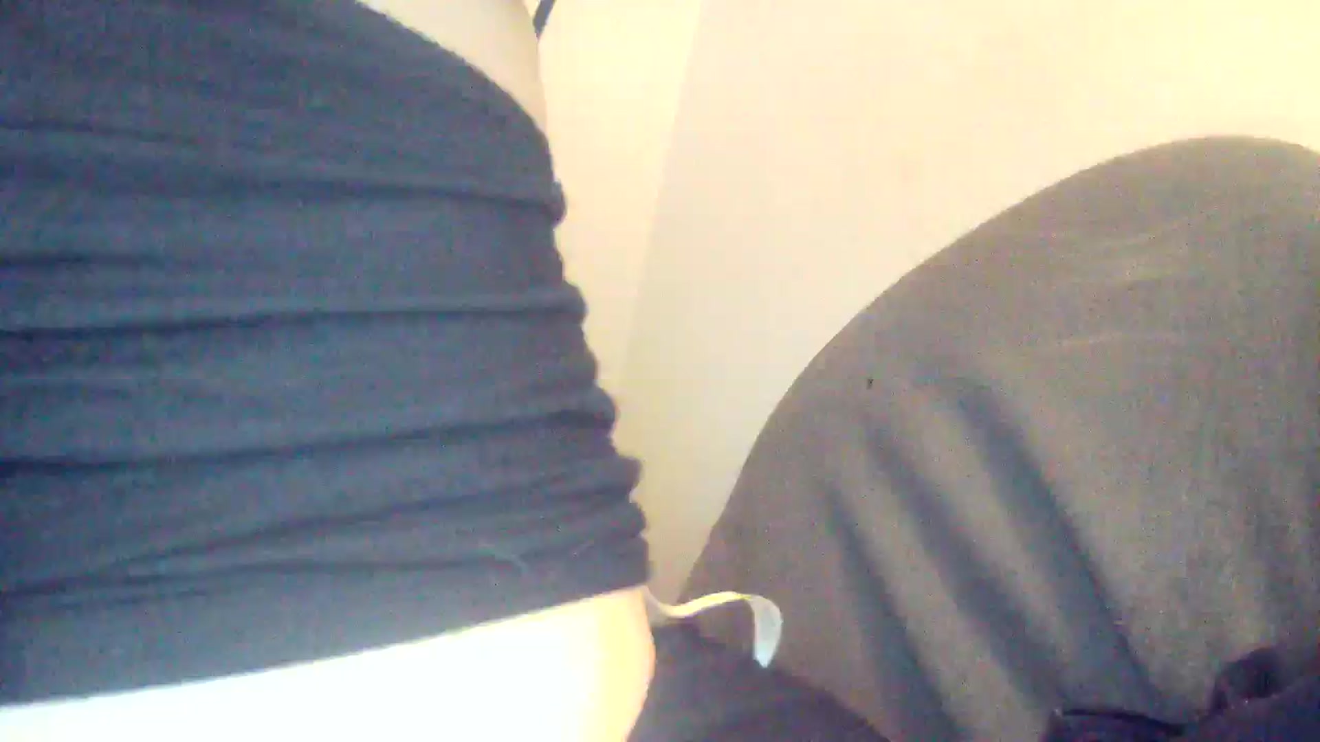 Gallery image thumbnail from EyeUkCandy's myfreecams stream on, 10/14/2024, 18:07 image 6 of 20
