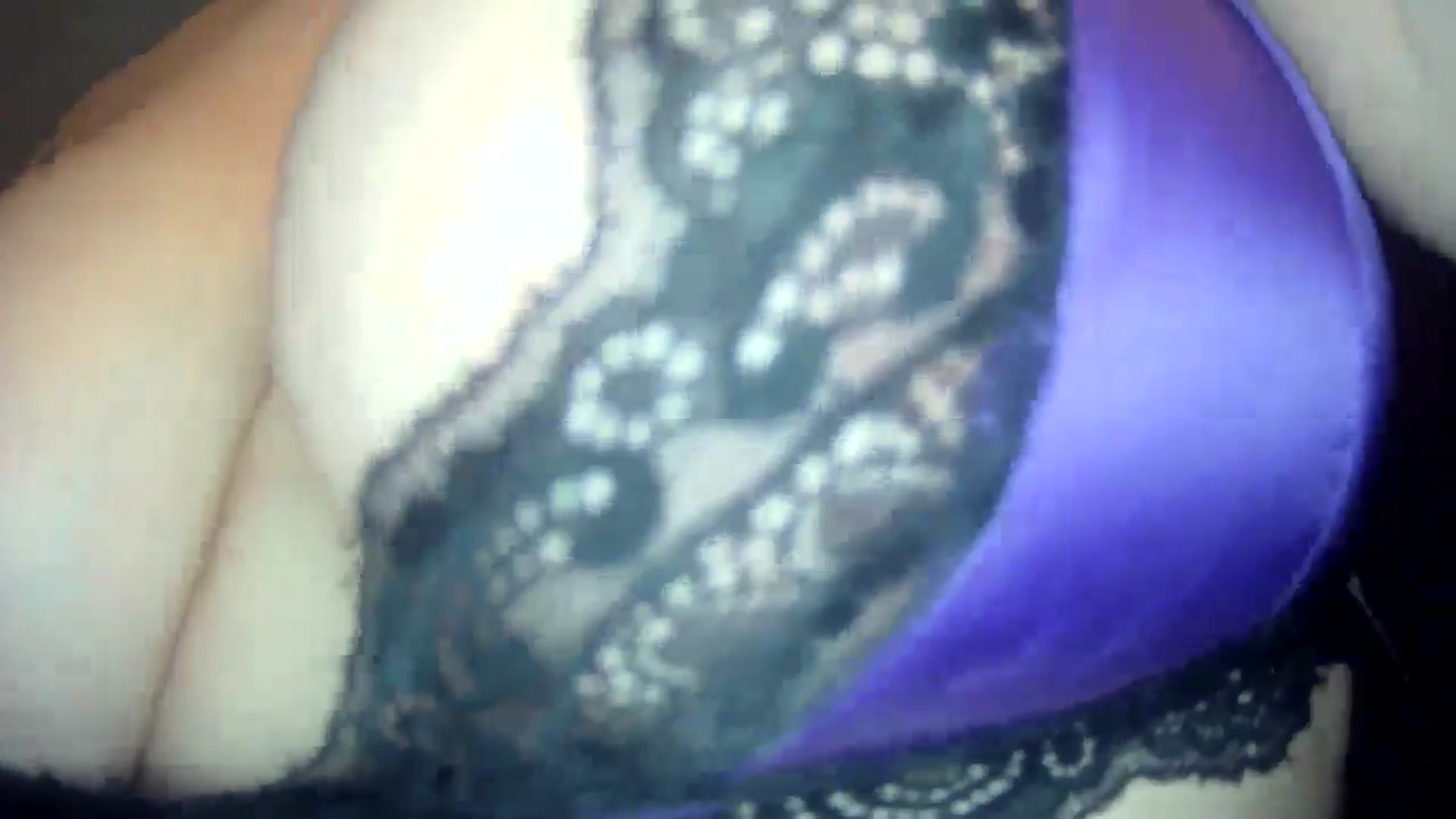 Gallery image thumbnail from EyeUkCandy's myfreecams stream on, 11/20/2024, 19:32 image 14 of 20