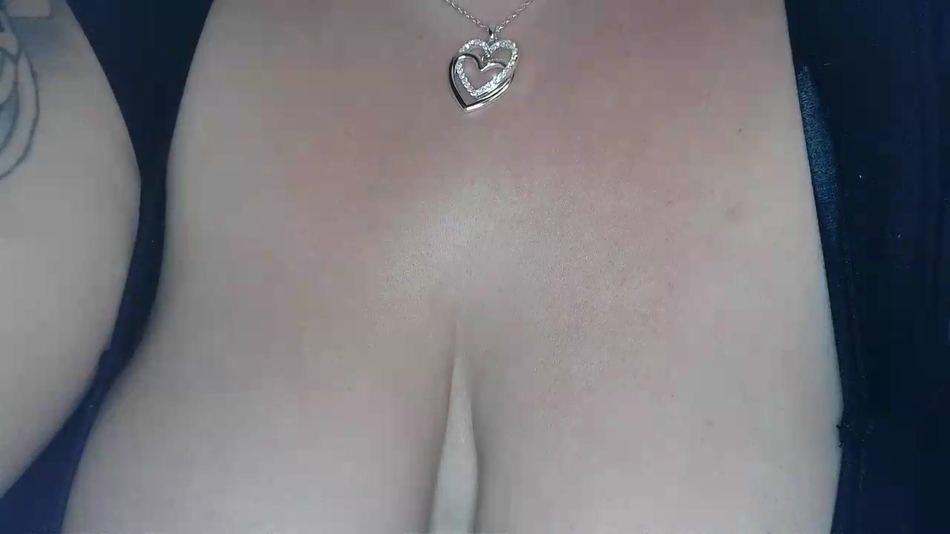 Gallery image thumbnail from EyeUkCandy's myfreecams stream on, 08/31/2026, 20:54 image 15 of 20