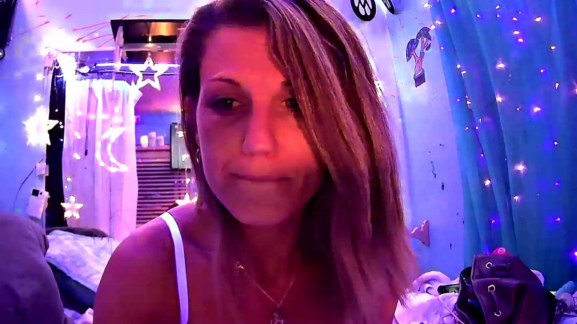 Gallery image thumbnail from Eyeyeyey69's myfreecams stream on, 03/12/2024, 08:36 image 5 of 20