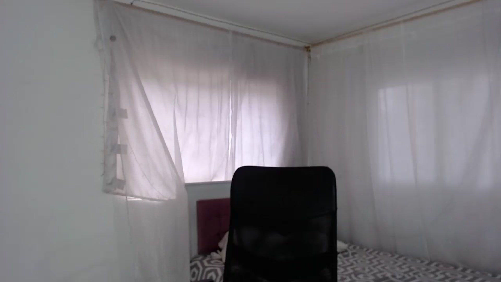 Gallery image thumbnail from Eylin_montana's myfreecams stream on, 06/09/2024, 17:18 image 7 of 20