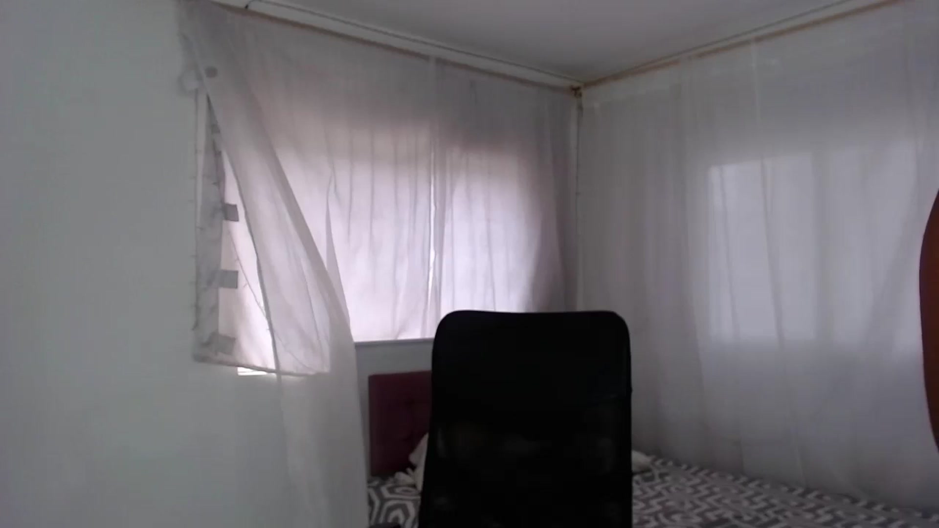 Gallery image thumbnail from Eylin_montana's myfreecams stream on, 06/09/2024, 17:18 image 8 of 20
