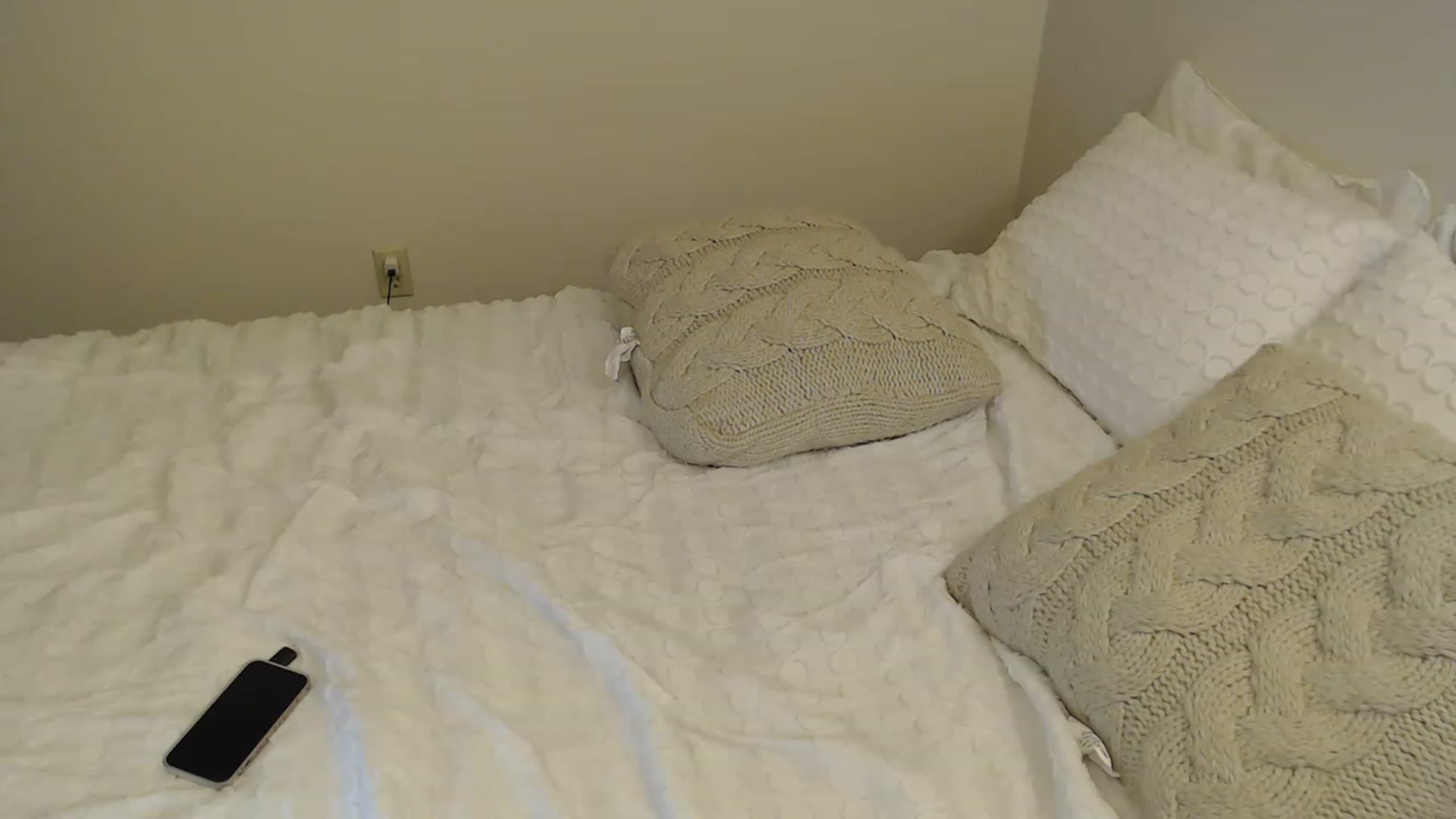 Gallery image thumbnail from Ezraxoxo's myfreecams stream on, 01/10/2023, 09:44 image 14 of 20