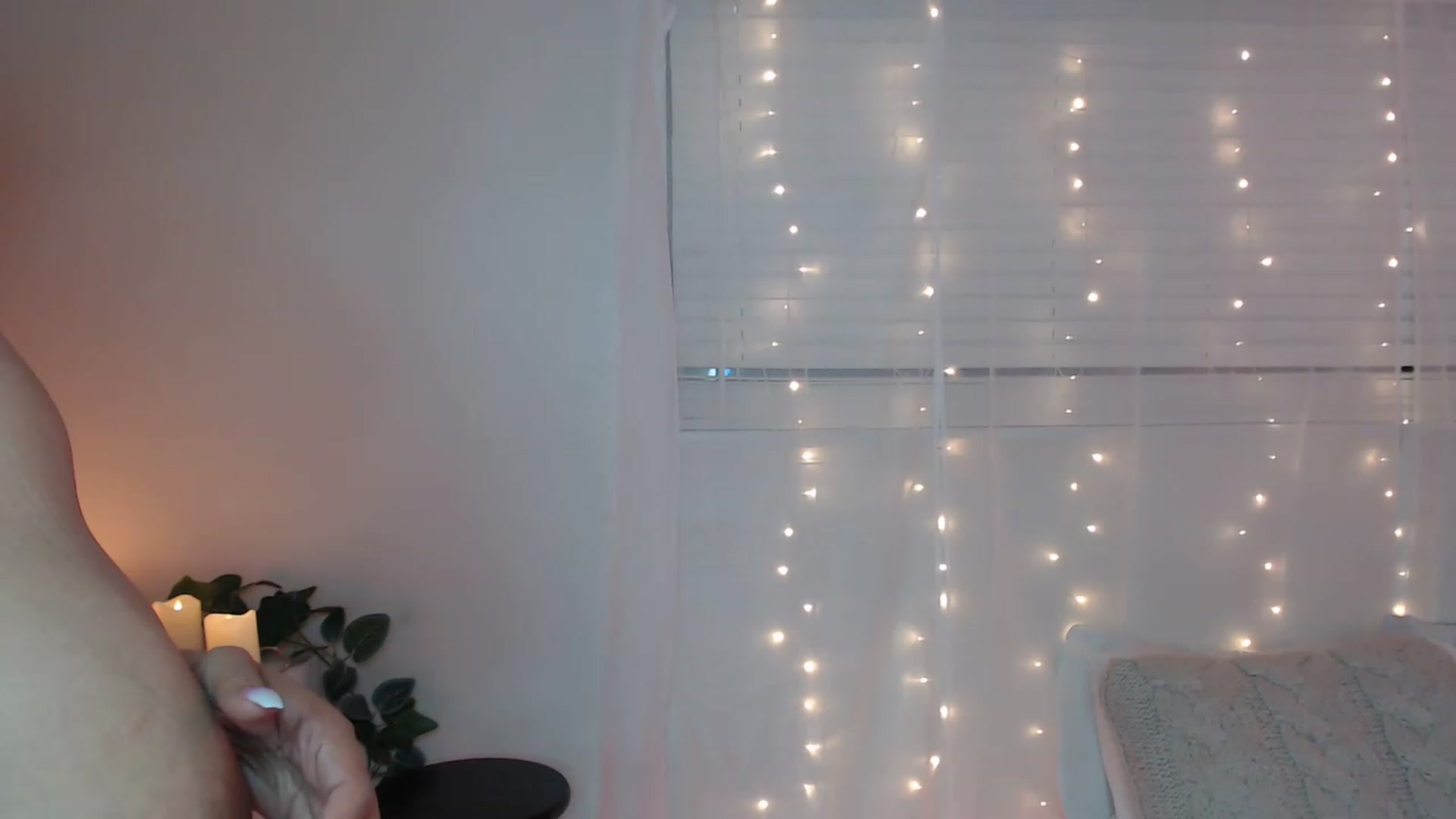 Gallery image thumbnail from Ezraxoxo's myfreecams stream on, 03/06/2023, 09:03 image 15 of 20