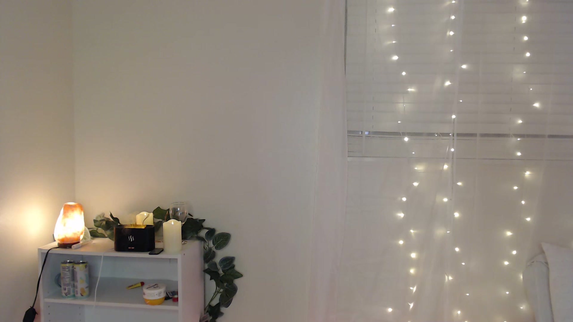 Gallery image thumbnail from Ezraxoxo's myfreecams stream on, 03/14/2023, 07:47 image 18 of 20